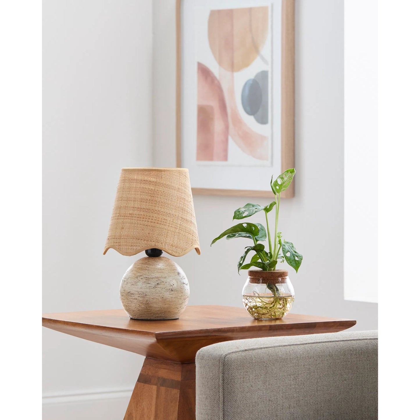 005 SI-2245966 | Lifestyle | Lomba Accent Table Lamp 556548 by Livabliss in painted. Made from resin, linen, plastic in a rustic style.