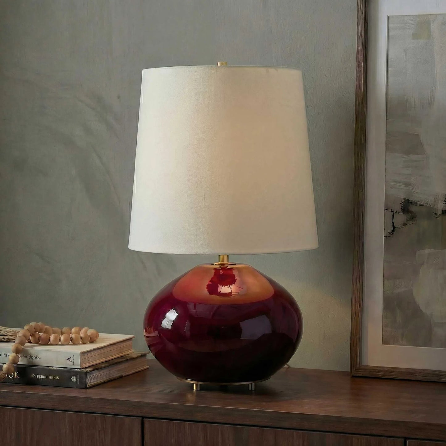 003 SI-2630656 | Lifestyle | Allemand Table Lamp by Uttermost in red and dark. Made from ceramic, iron, fabric in a unique style.