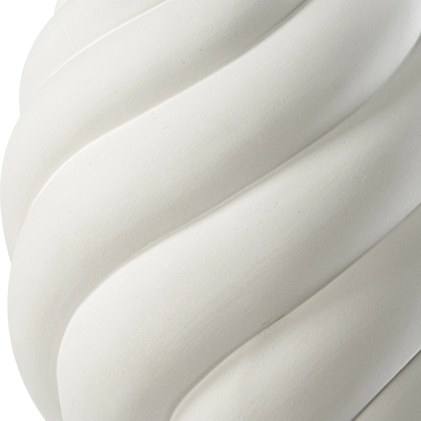 004 SI-2108120 | Closeup | Twisted Swirl Table Lamp by Uttermost in chalk white, nickel. Made from ceramic, iron, fabric in a modern style.