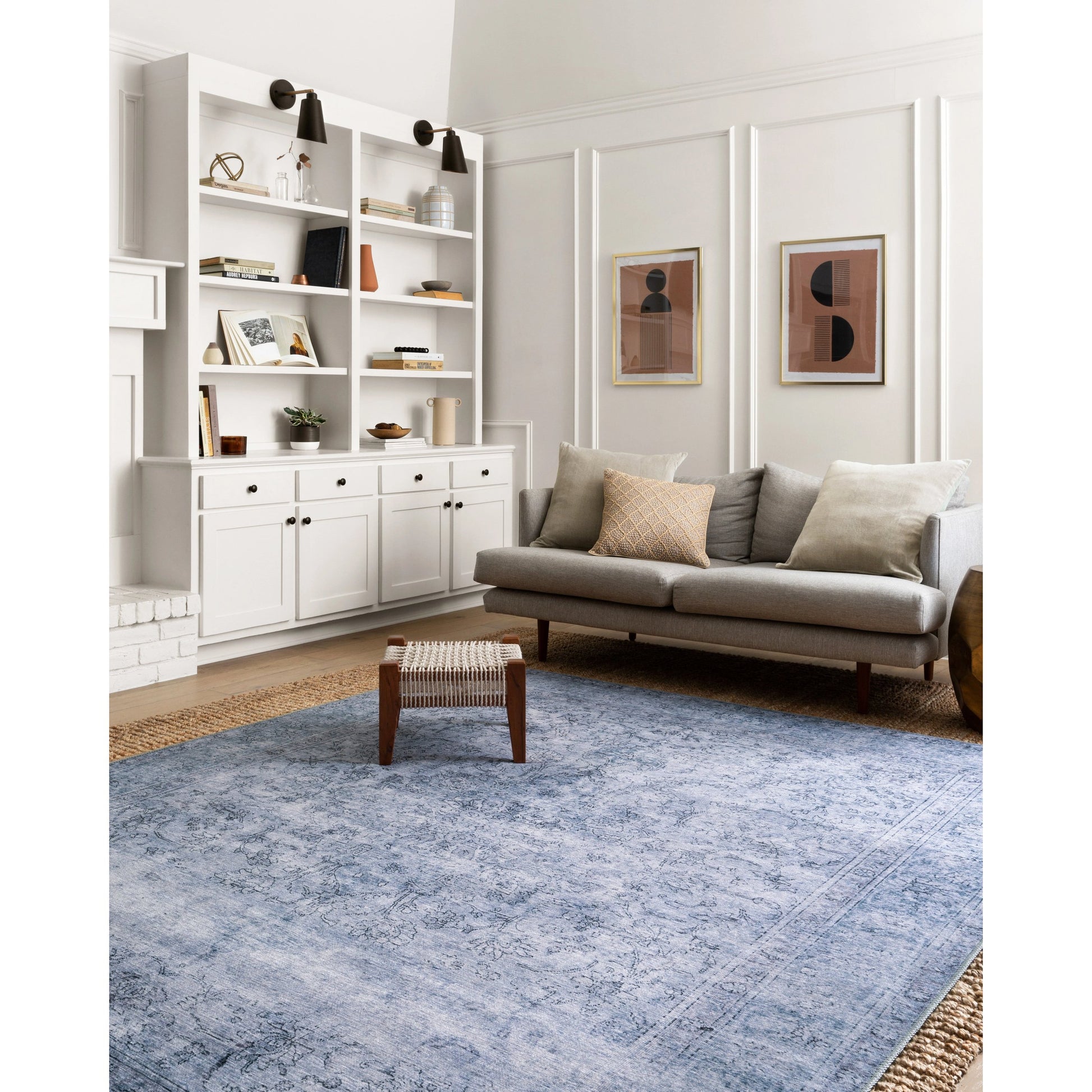 Loren LQ-09 Rug by Loloi in slate. Made from 100% polyester in a transitional style.