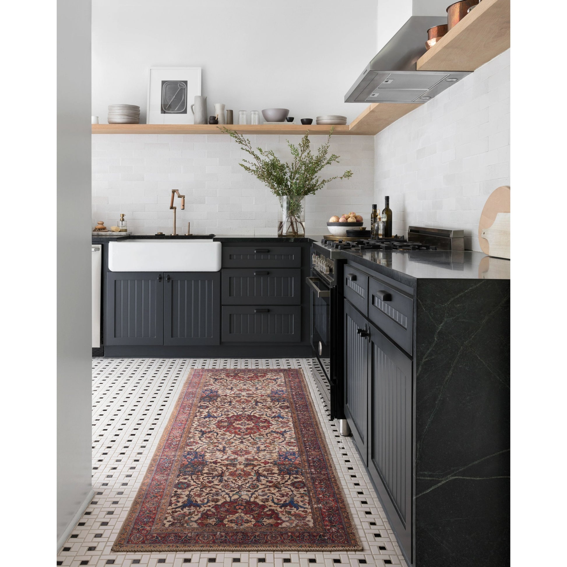 Loren LQ-11 Rug by Loloi in sand, multi. Made from 100% polyester in a traditional style.