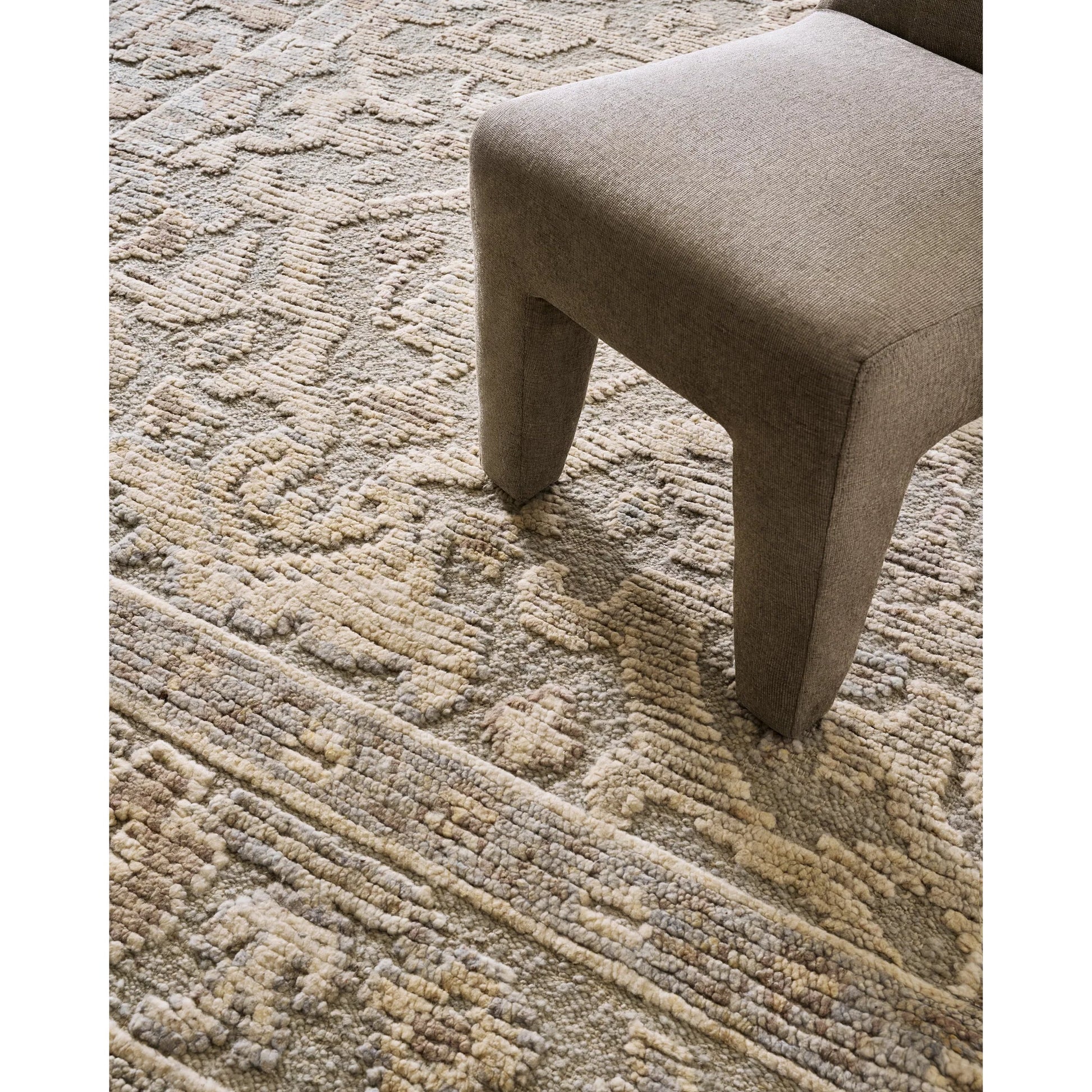 Leros LRS-2301 Rug by Surya in pewter, sandstone, ivory, taupe, misty gray. Made from wool in a unique style.