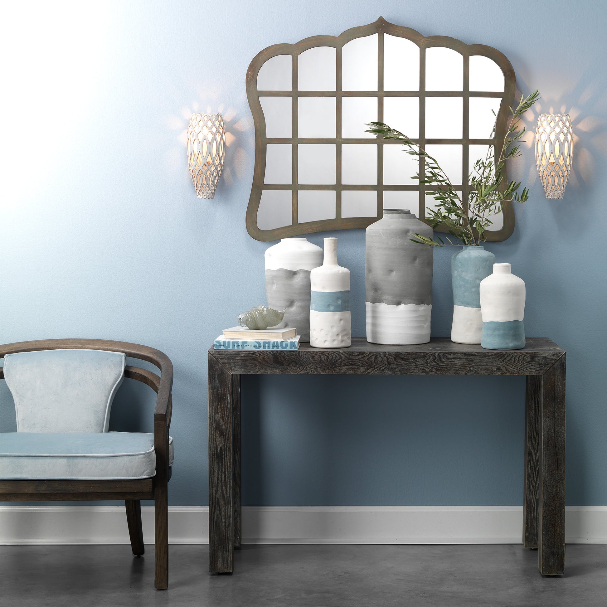 Parson Table by Lifestyle by JY in natural oak veneer. Made from mdf with veneer in a modern style.