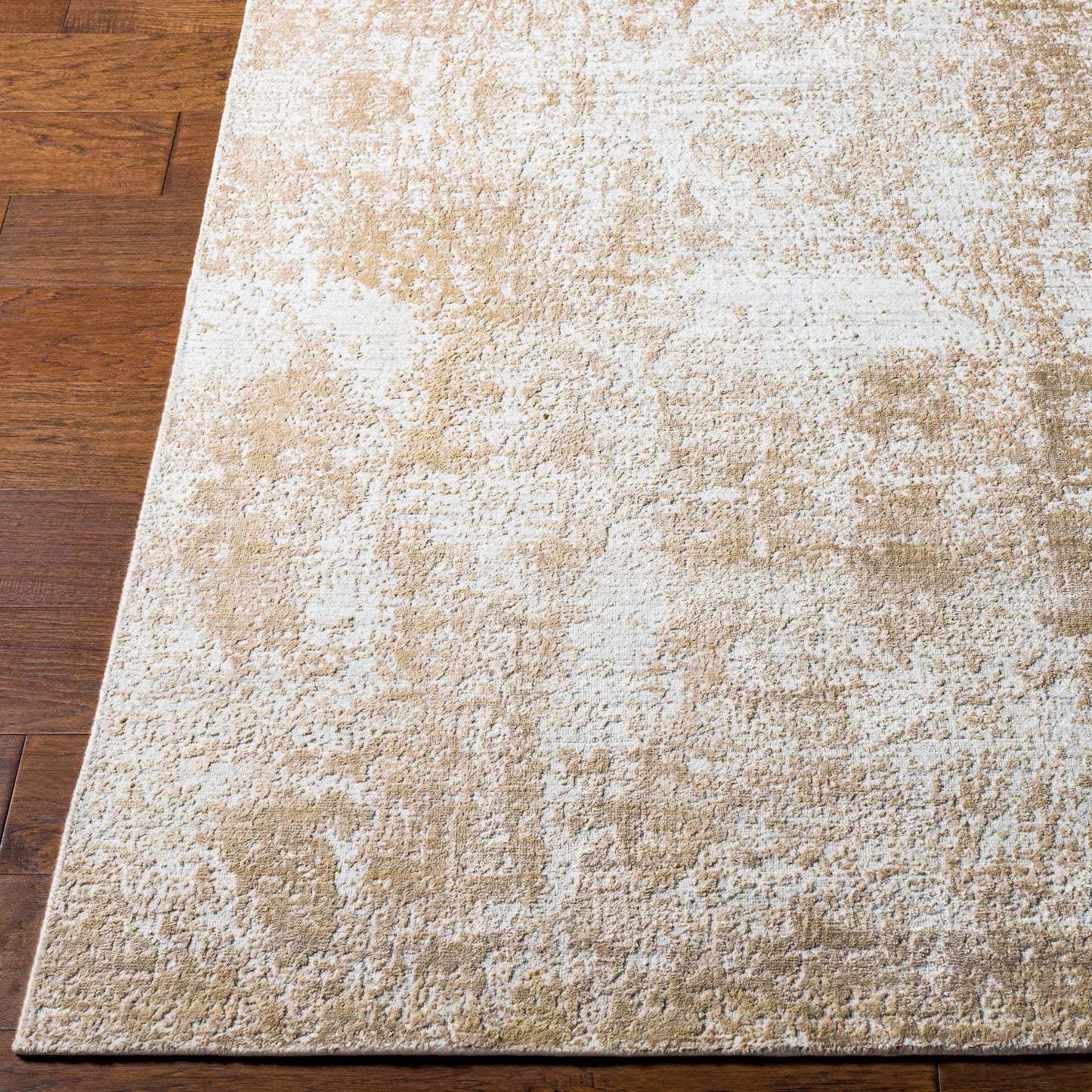 004 SI-1885466 | Closeup | Lucknow Rug - 26923 by Surya in light beige, oatmeal. Made from 75% viscose, 25% wool in a unique style.