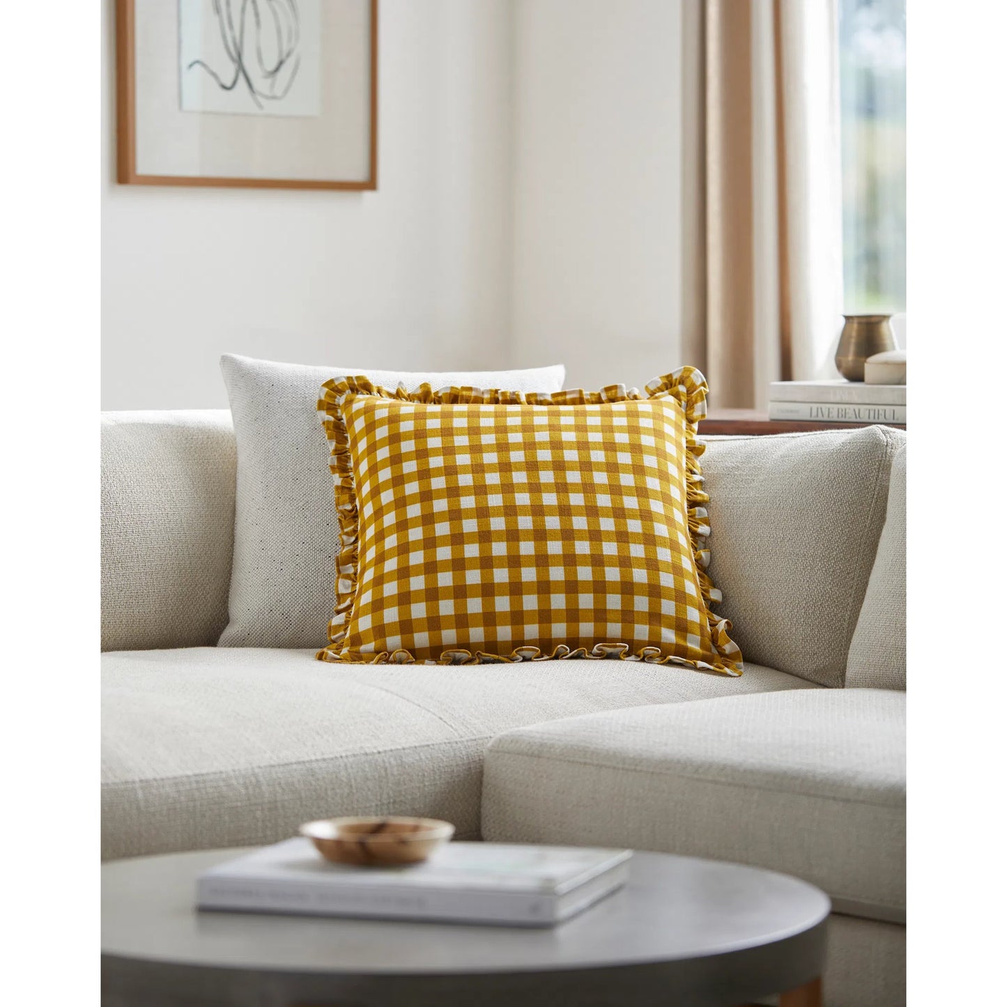 003 SI-2132215,SI-2132216,SI-2132218,SI-2132219,SI-2132221,SI-2132222 | Lifestyle | Louisville Pillow - 497705 by Livabliss in medium brown, white. Made from front: 100% cotton, back: 100% cotton in a cottage & farmhouse style.