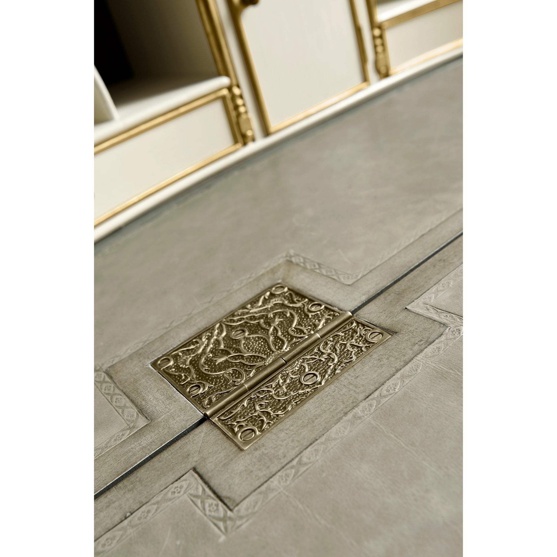 Buckingham Georgian Mahogany Secretary by Jonathan Charles. Made from unique in a cottage & farmhouse style.