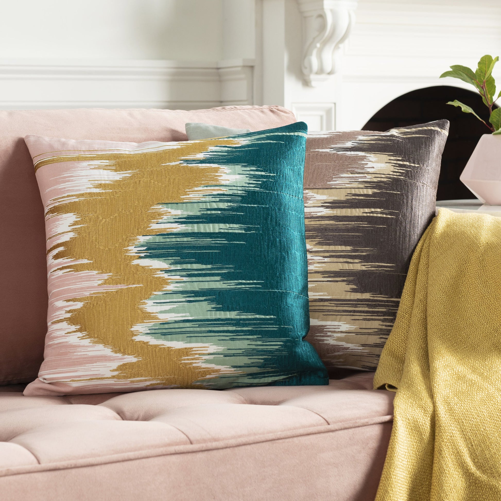 Lexi Pillow - 22694 by Surya. Made from 100% cotton in a eclectic & global style.