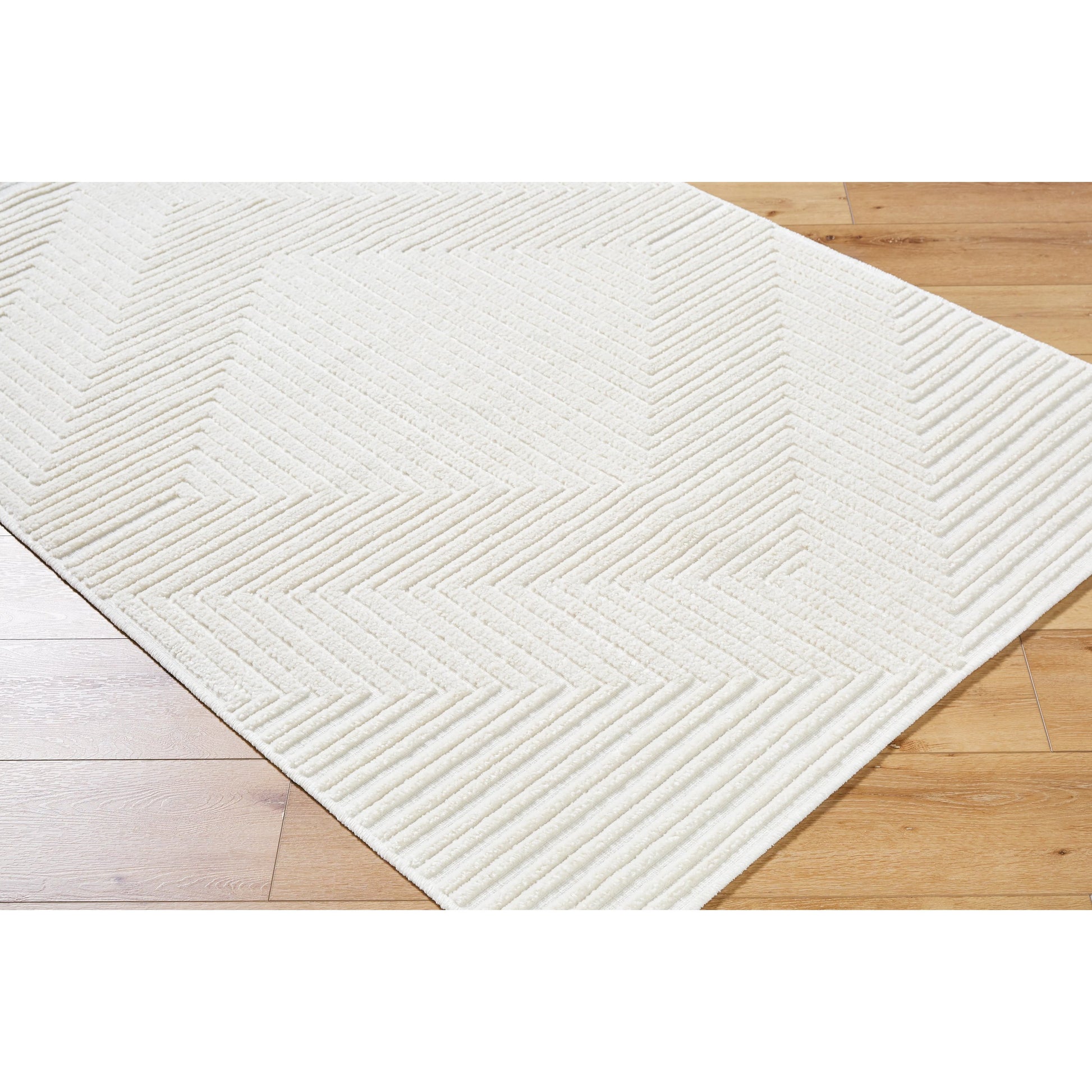 Lyna Rug - 537555 by Livabliss. Made from polypropylene, chenille-polyester in a unique style.