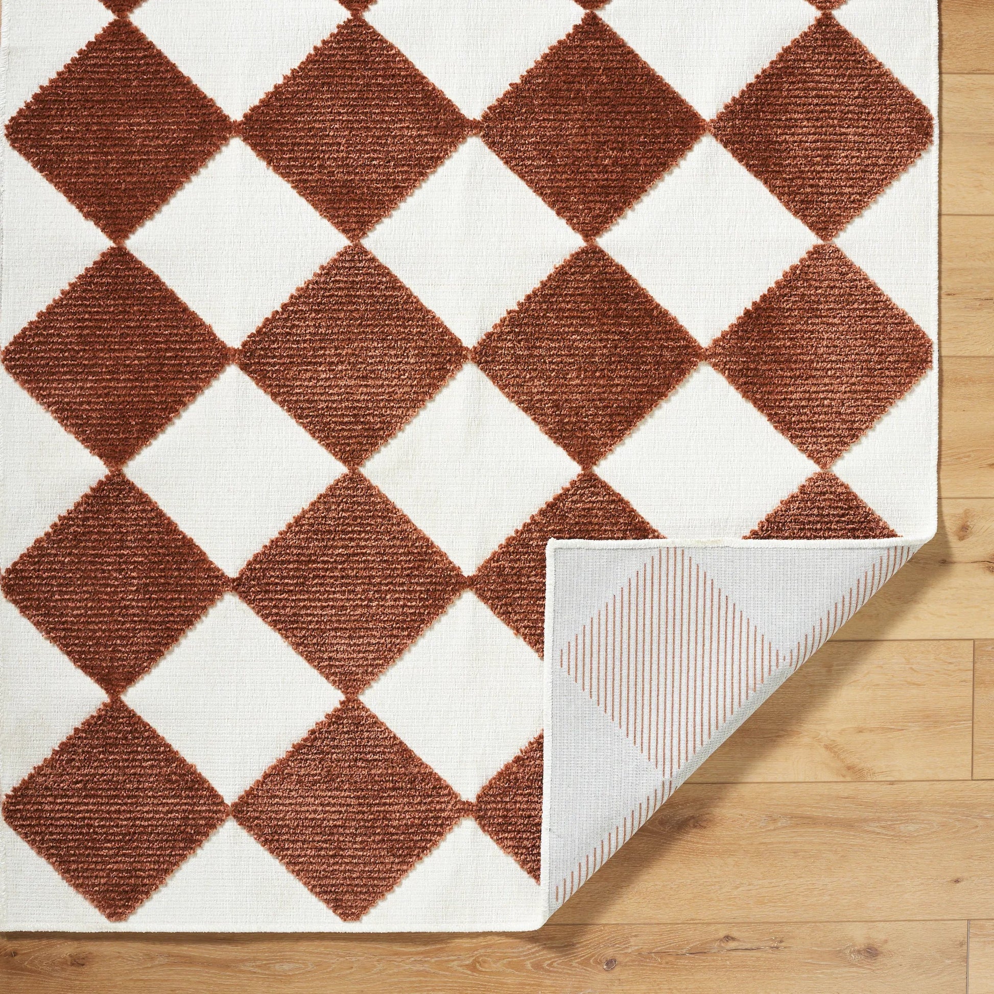 Lyna Rug - 537642 by Livabliss. Made from polypropylene, chenille-polyester in a unique style.