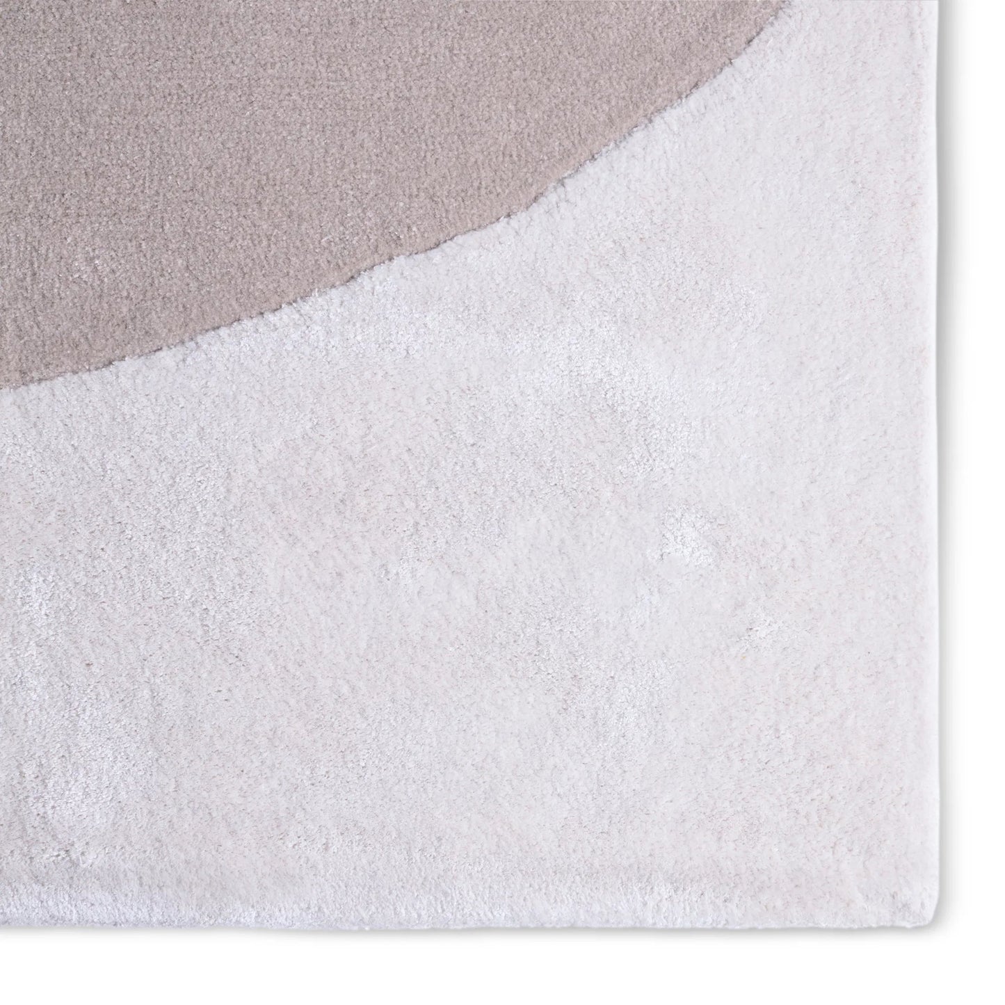 002 SI-2531330,SI-2531331,SI-2531332,SI-2531333,SI-2531334,SI-2531335 | Primary Silo | Layered Form​ LYD02 Rug by Jaipur Living in ivory, white, tan, beige. Made from 65% viscose 35% wool in a unique style.