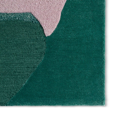 Layered Form​ LYD03 Rug by Jaipur Living in green. Made from 60% viscose, 40% wool in a unique style.