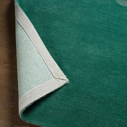 Layered Form​ LYD03 Rug by Jaipur Living in green. Made from 60% viscose, 40% wool in a unique style.