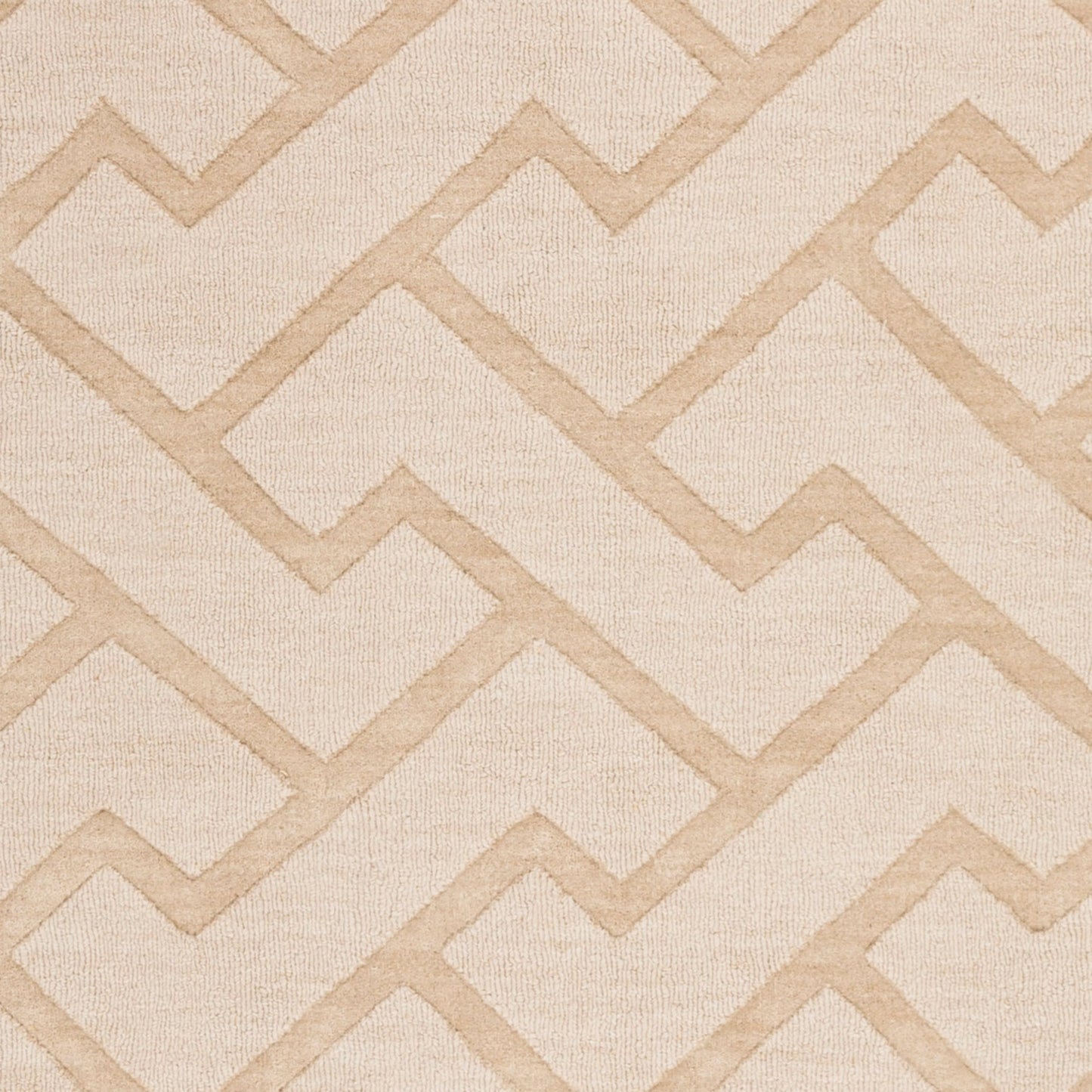 014 72591-12428,72591-3266 | Closeup | Mystique Rug - 14835 by Surya. Made from 100% wool in a unique style.