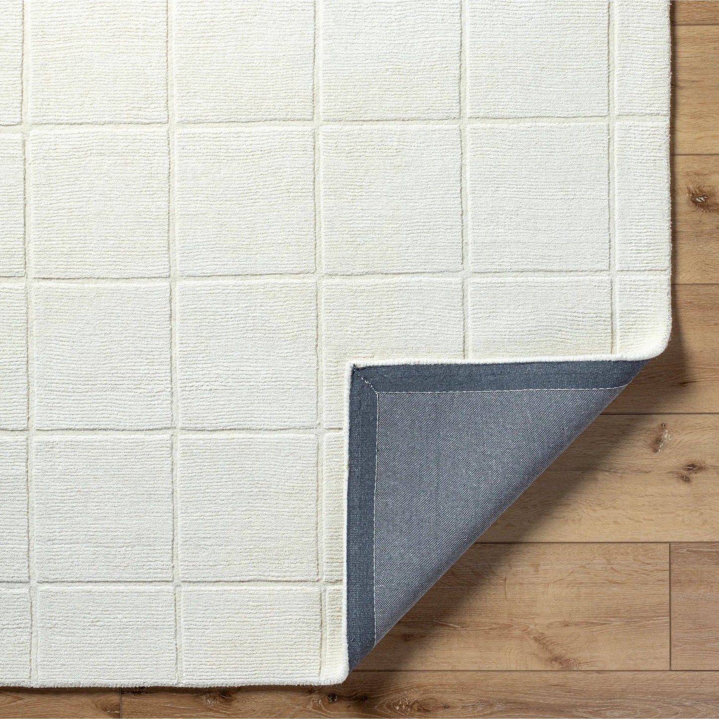 004 SI-2131579,SI-2131580,SI-2131581,SI-2131582 | Closeup | Mystique Rug - 484854 by Livabliss in ivory, pearl, soft beige. Made from face: 100% wool, warp: 100% cotton in a unique style.