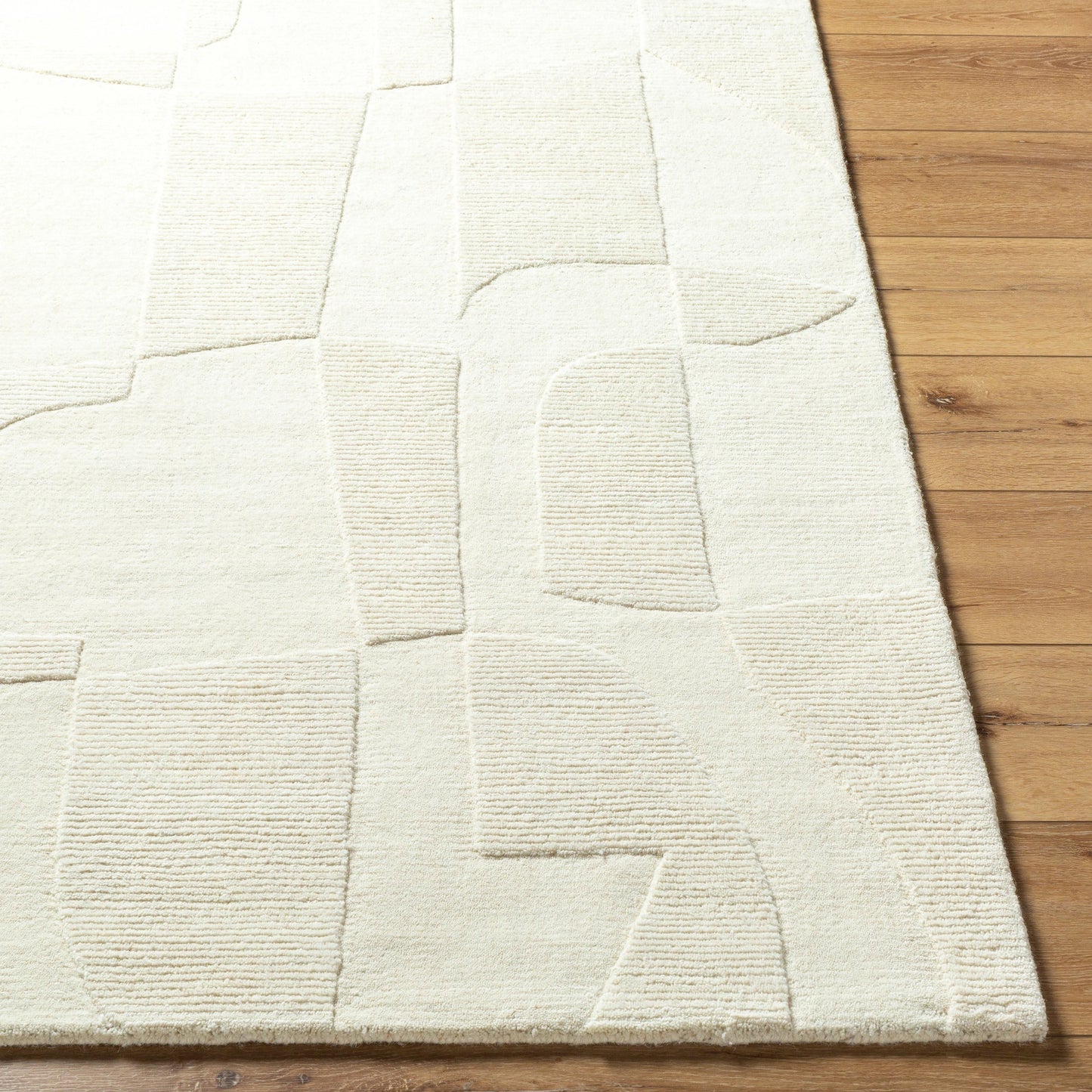 003 SI-2131591,SI-2131592,SI-2131593,SI-2131594 | Closeup | Mystique Rug - 484881 by Livabliss in ivory, cream, beige. Made from face: 100% wool, warp: 100% cotton in a unique style.