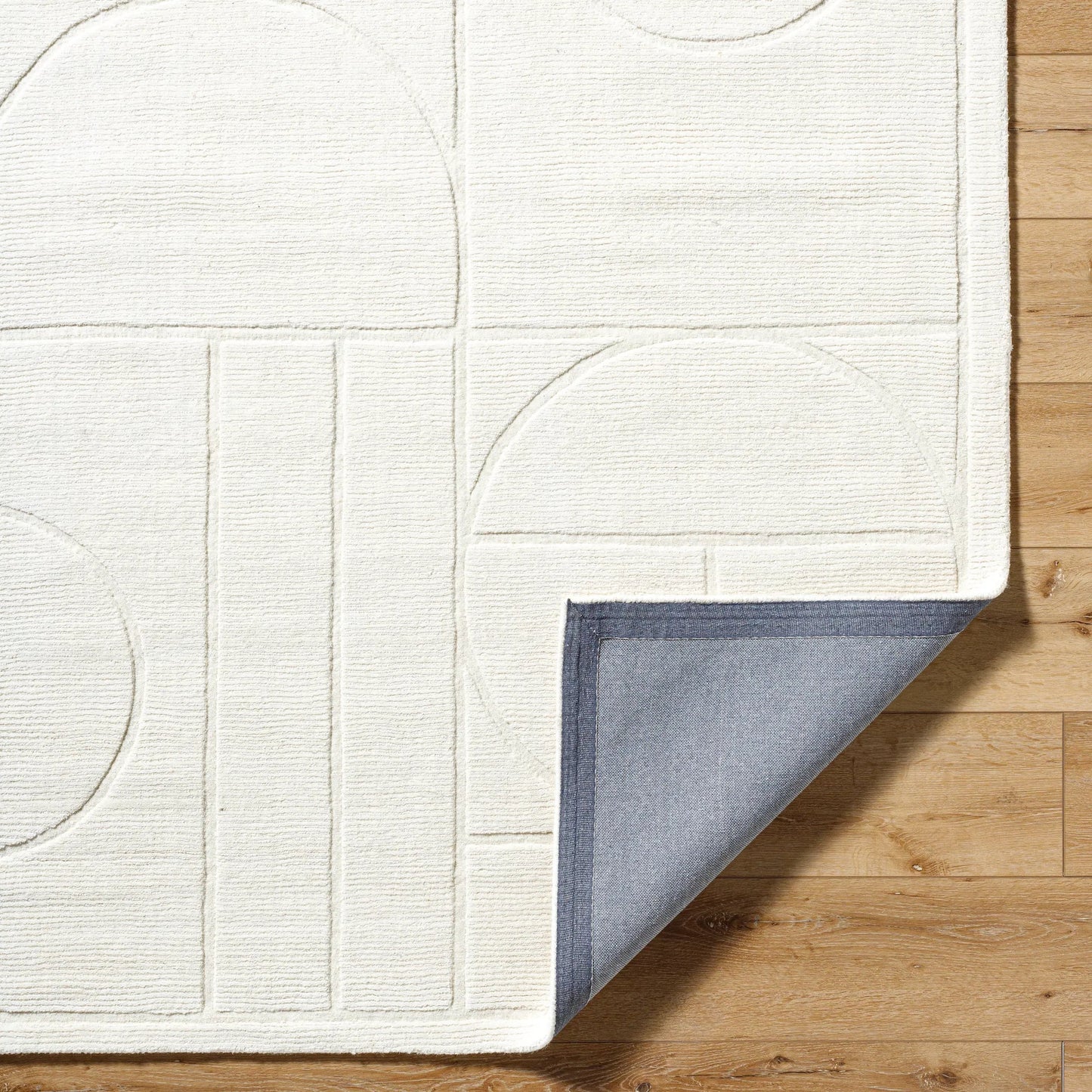 005 SI-2167682,SI-2167683,SI-2167684,SI-2167685 | Closeup | Mystique Rug - 489211 by Livabliss in ivory, cream, off-white. Made from wool in a unique style.