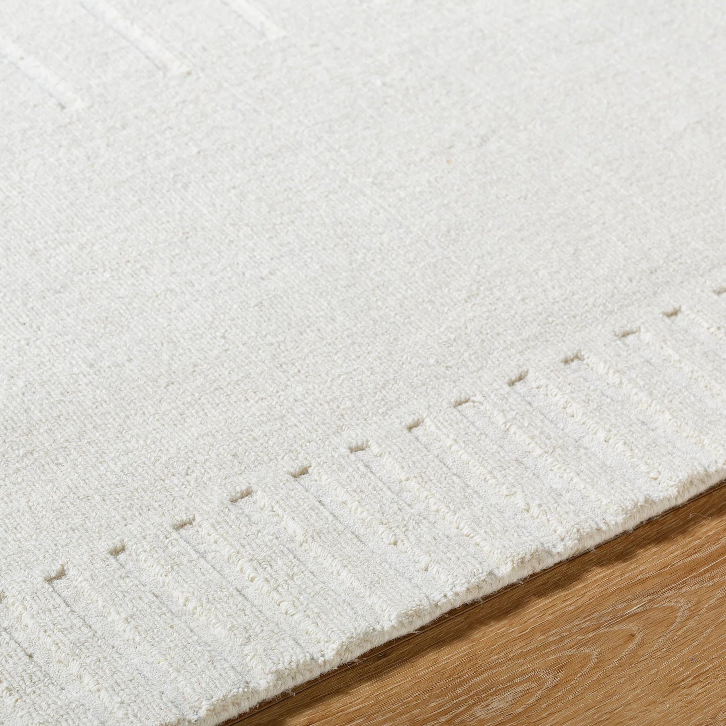 010 SI-2245572,SI-2245573,SI-2245574,SI-2245575 | Closeup | Mystique 530371 Rug by Livabliss. Made from wool in a unique style.