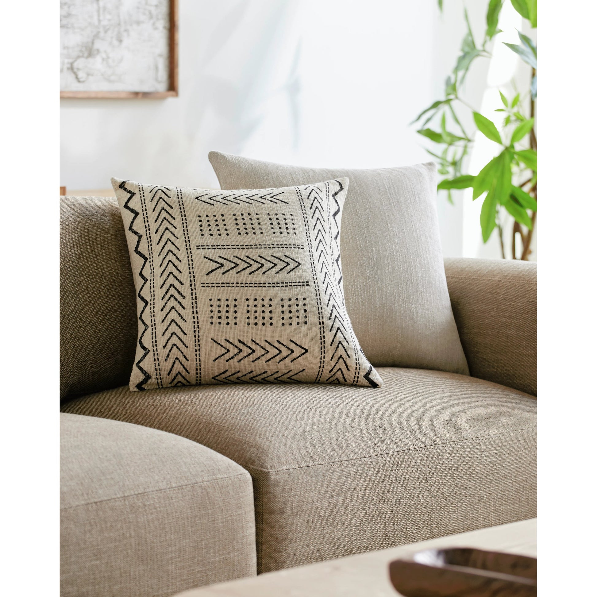Malian Pillow - 7214 by Surya. Made from 100% cotton in a eclectic & global style.
