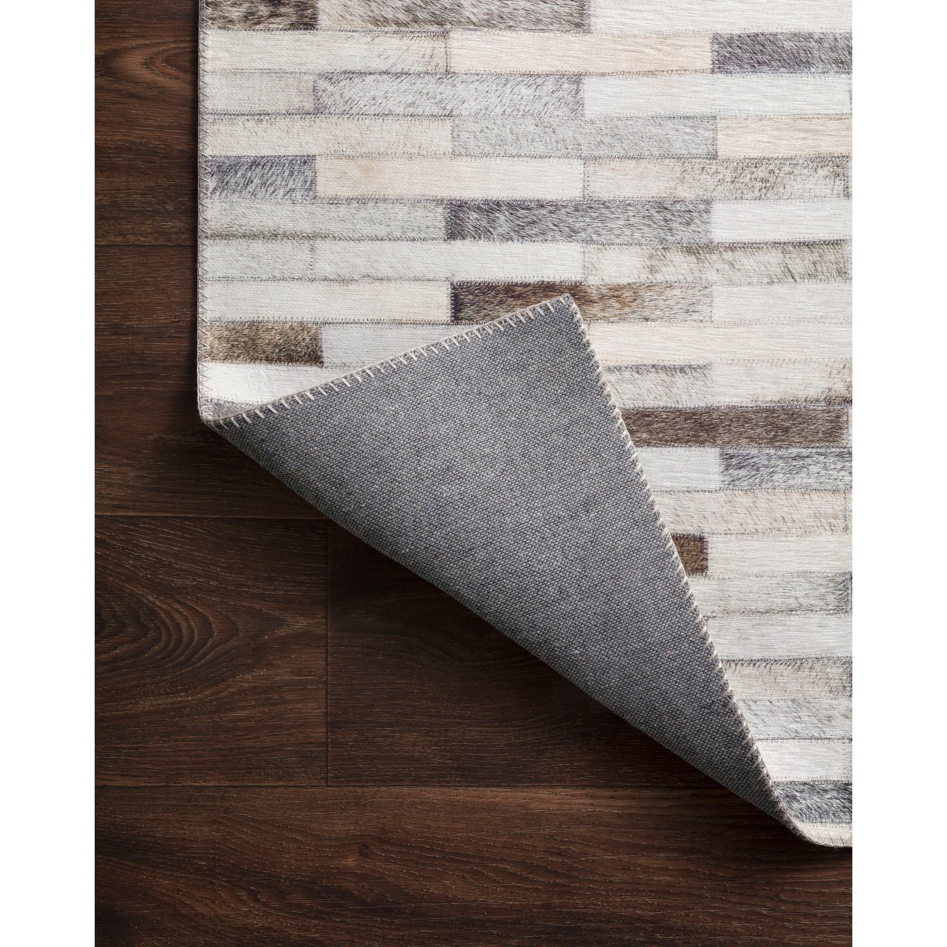 Maddox MAD-01 Rug by Loloi in ivory, gray. Made from 100% polyester in a modern style.