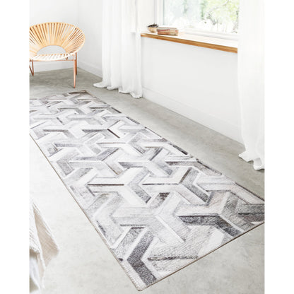 Maddox MAD-05 Rug by Loloi in silver, ivory. Made from 100% polyester in a modern style.
