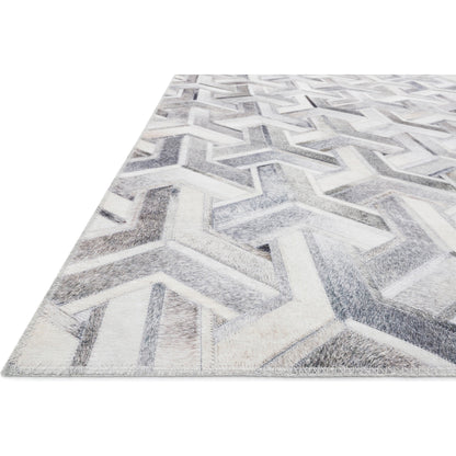 Maddox MAD-05 Rug by Loloi in silver, ivory. Made from 100% polyester in a modern style.