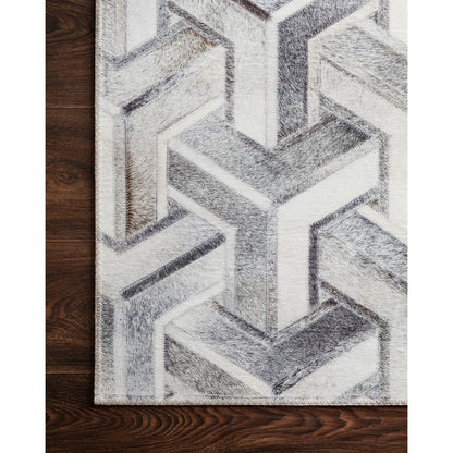 Maddox MAD-05 Rug by Loloi in silver, ivory. Made from 100% polyester in a modern style.