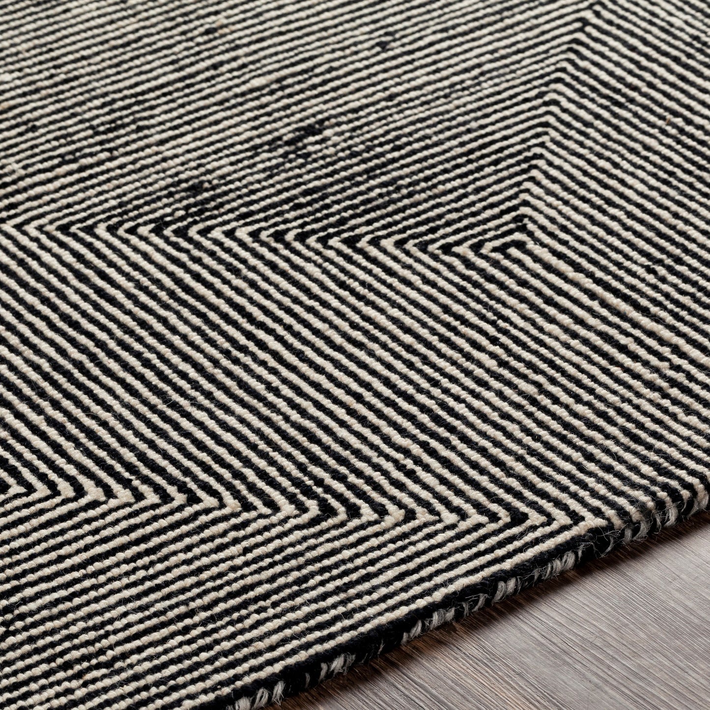 003 SR-882627,SR-882628,SR-882629,SR-882630 | Closeup | Maroc Rug - 26231 by Livabliss in cream, black. Made from 100% wool in a unique style.