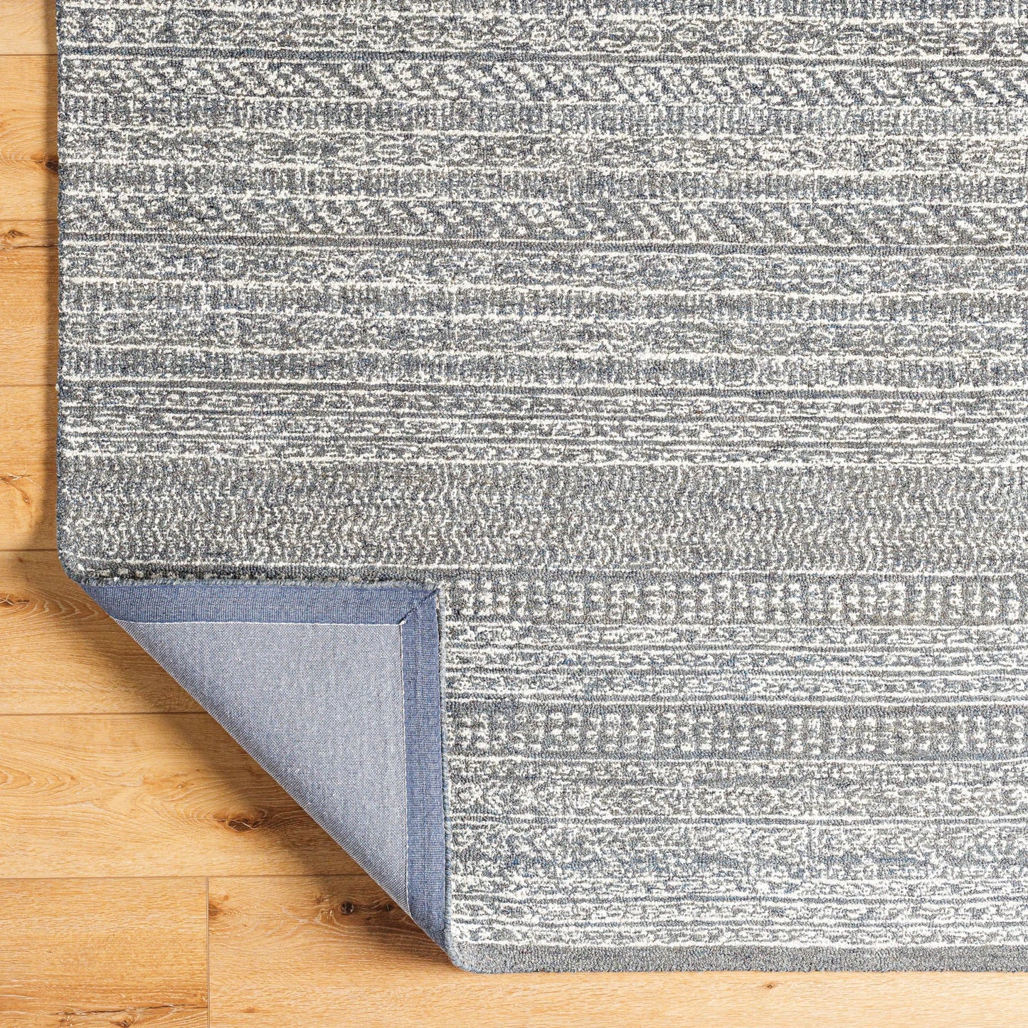 004 SI-2169385 | Closeup | Maroc Rug - 7173 by Livabliss. Made from wool in a unique style.