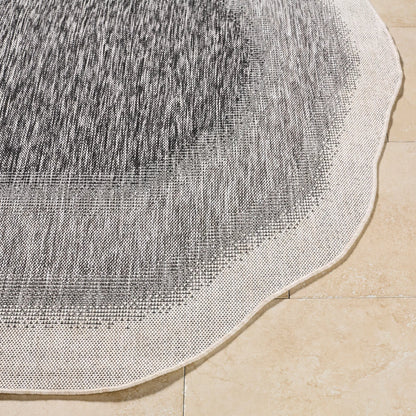Miami Beach MBH-2315 Indoor/Outdoor Rug by Livabliss. Made from polypropylene in a unique style.
