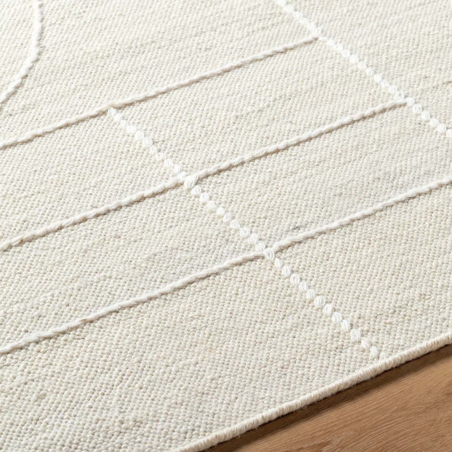 004 SI-2131539,SI-2131540,SI-2131541,SI-2131542 | Closeup | Marcela MCL-2306 Rug by Livabliss in ivory, pearl, soft gray. Made from face: 100% wool, warp: 100% cotton in a unique style.