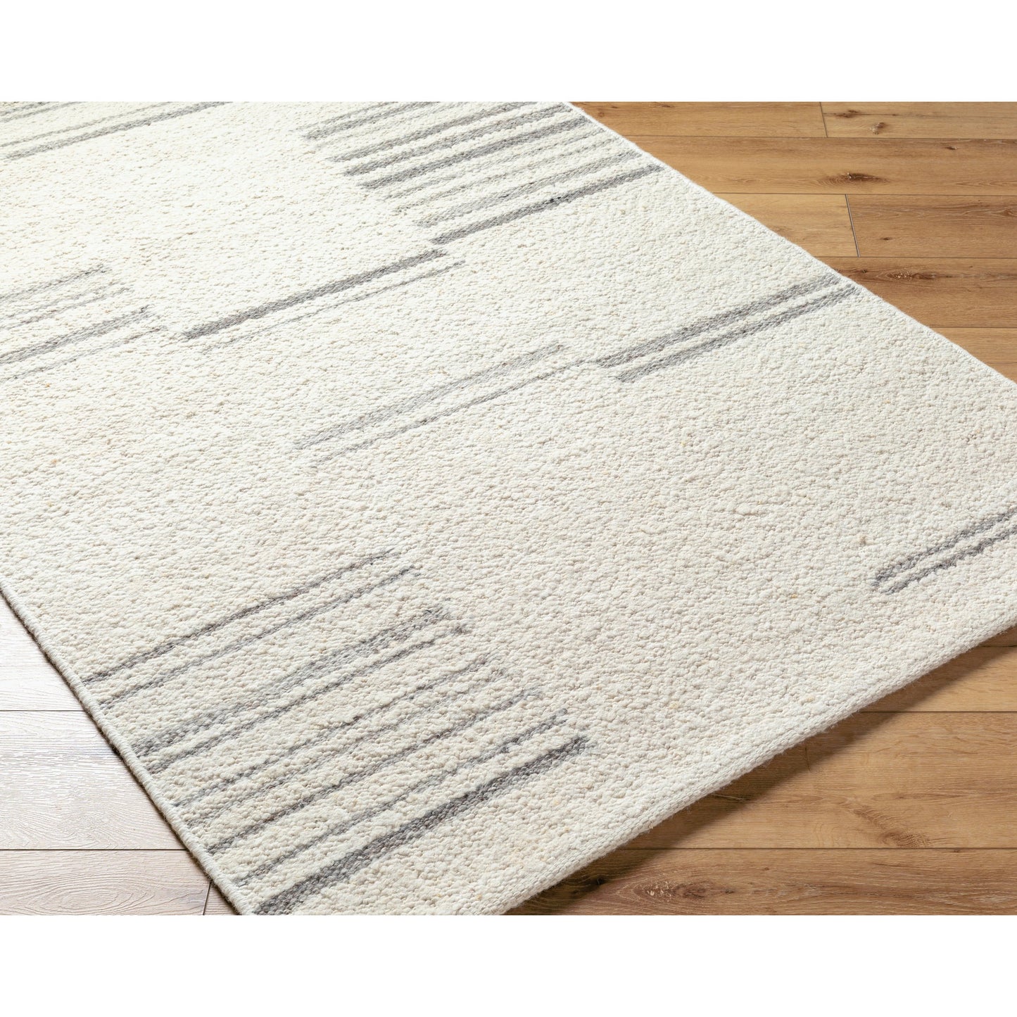 007 SI-2047054 | Closeup | Machu Picchu Rug - 27459 by Surya in light beige, medium gray. Made from face: 100% wool, warp: 100% cotton in a unique style.