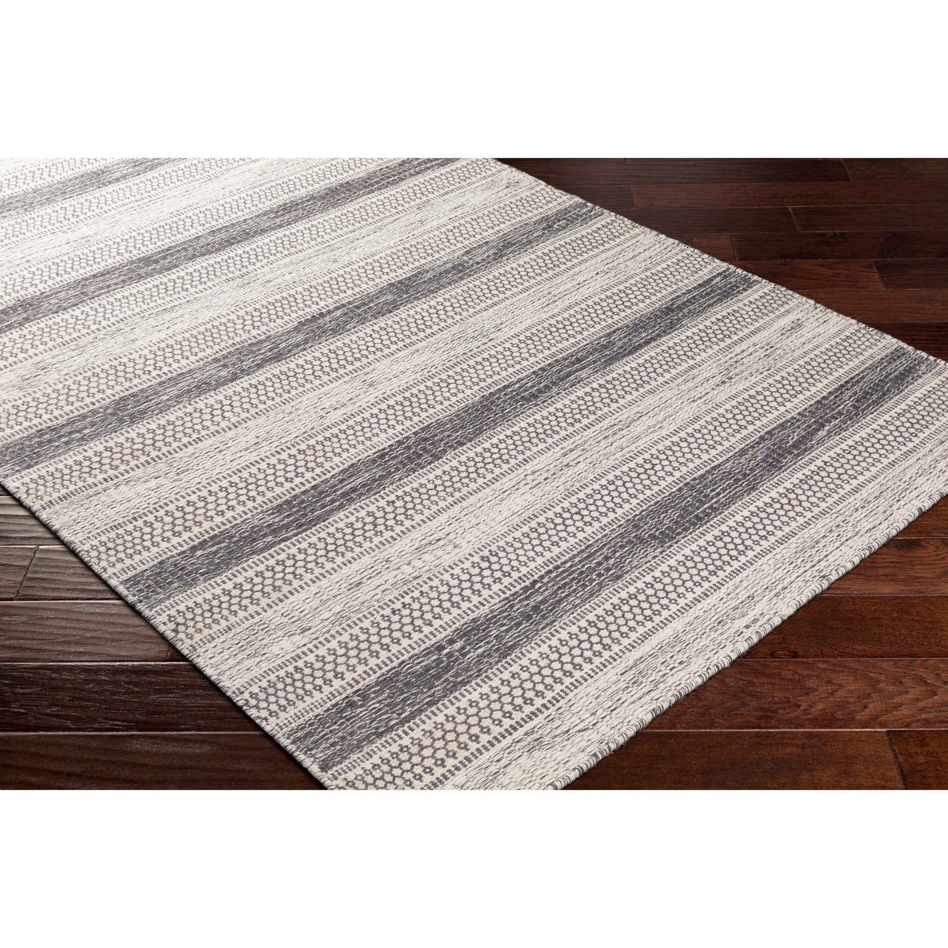 Mardin Rug by Livabliss. Made from 100% wool in a unique style.
