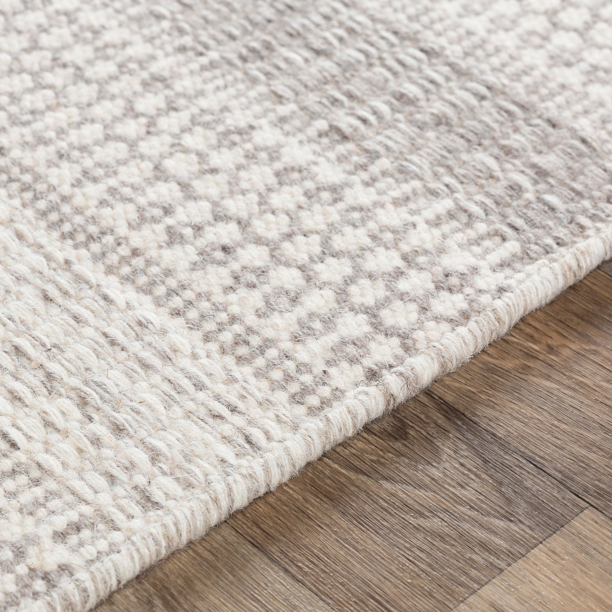 Mardin Rug by Livabliss. Made from 100% wool in a unique style.