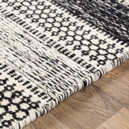 Mardin Rug by Livabliss. Made from 100% wool in a unique style.
