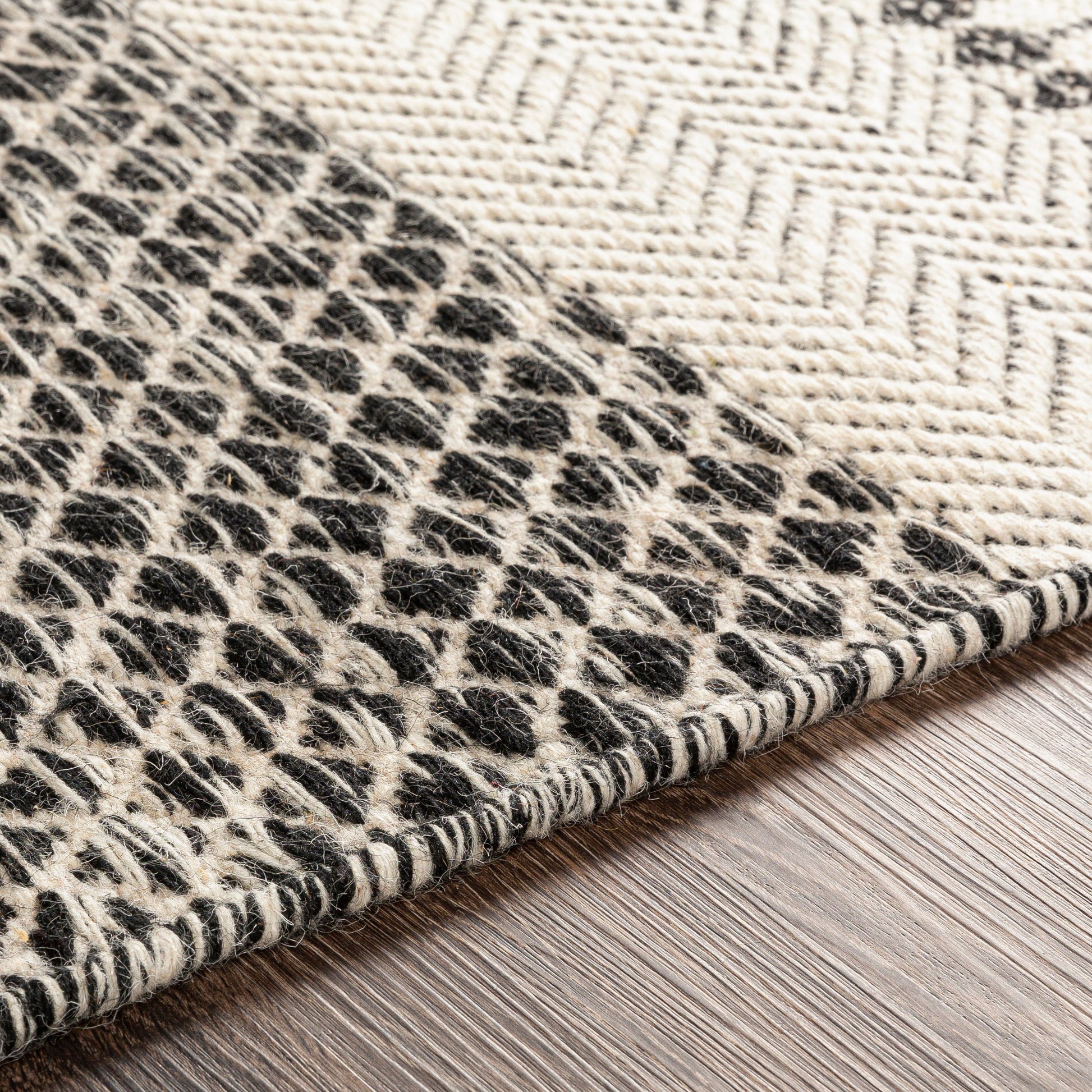 Mardin Rug - 25956 by Livabliss. Made from 100% wool in a unique style.
