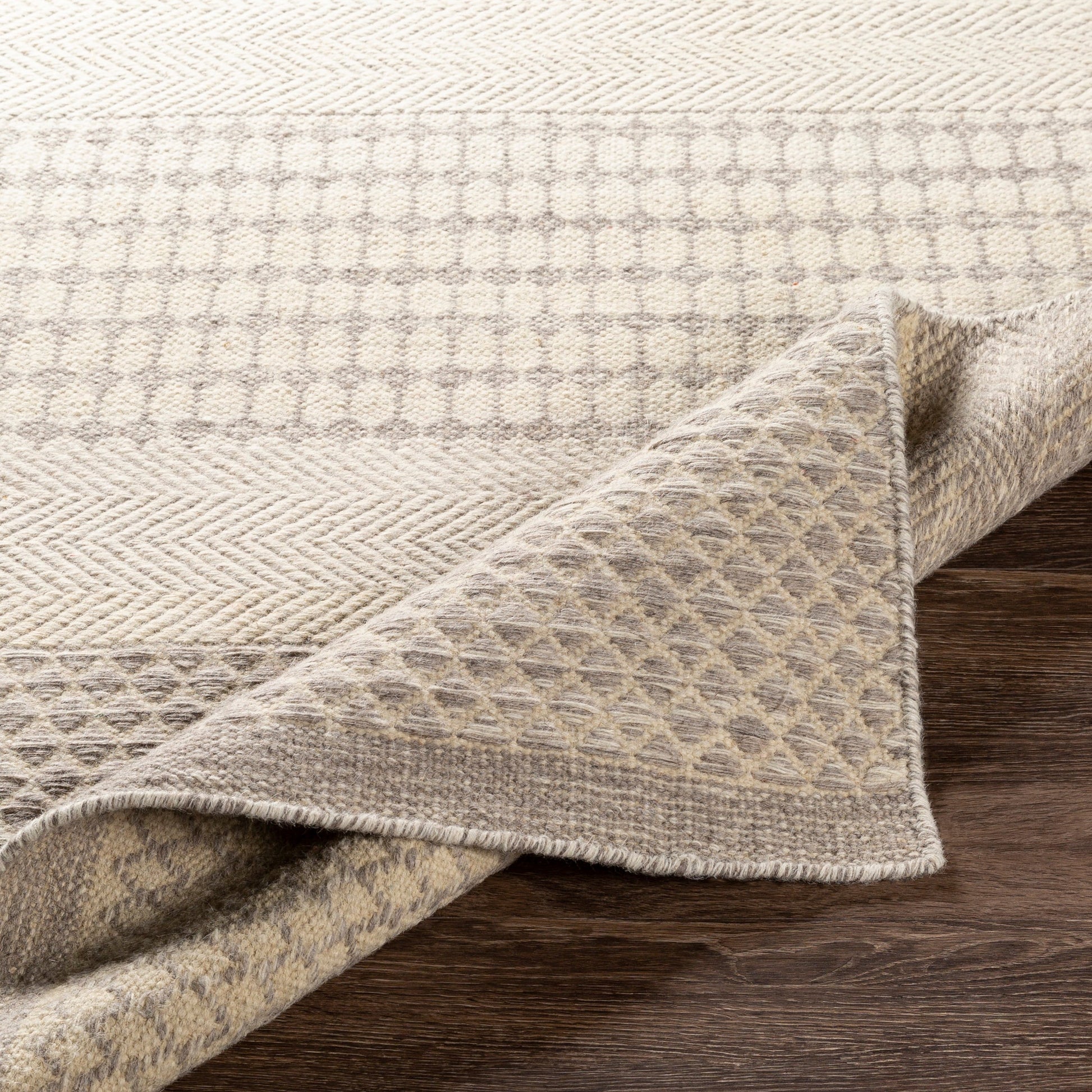 Mardin Rug - 25956 by Livabliss. Made from 100% wool in a unique style.