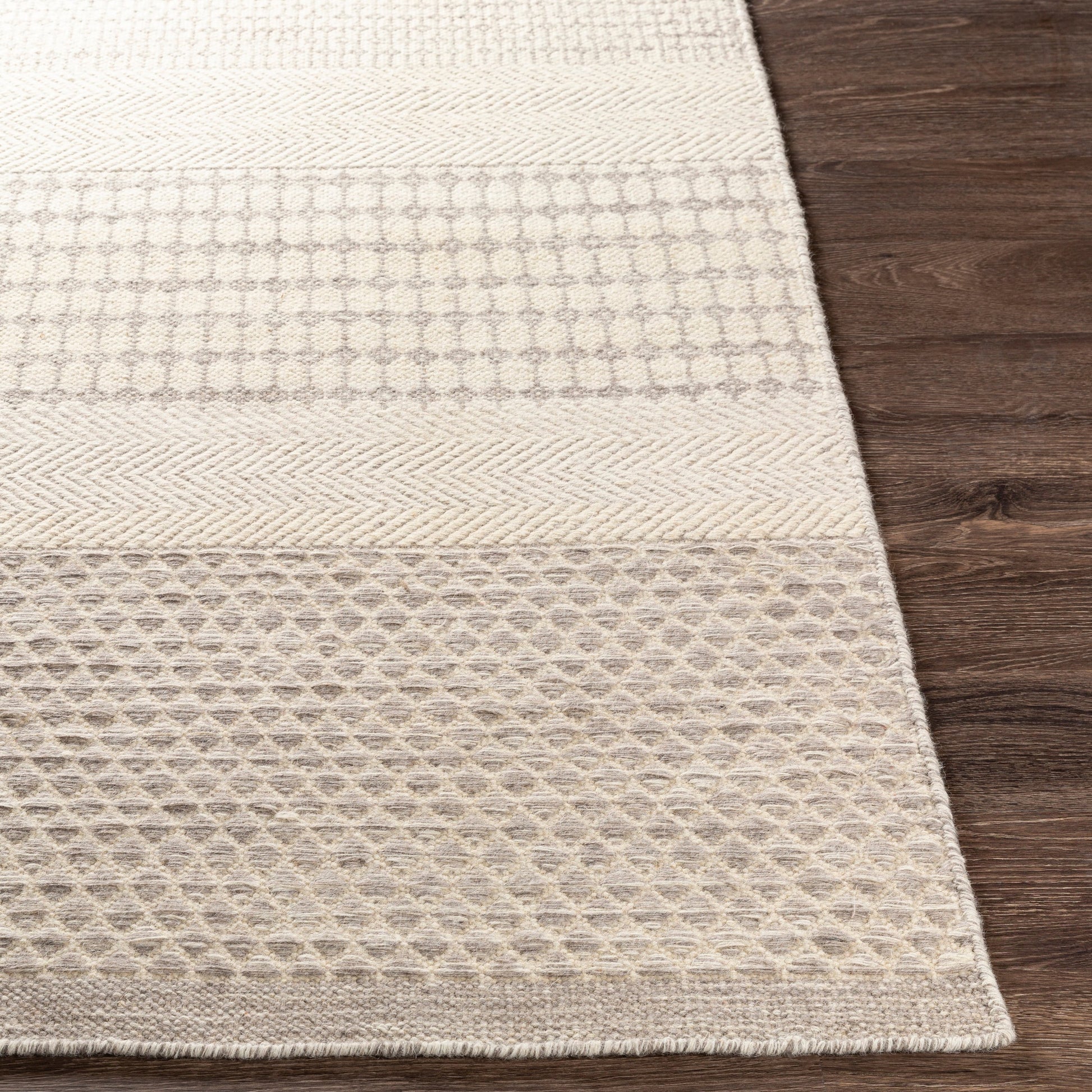 Mardin Rug - 25956 by Livabliss. Made from 100% wool in a unique style.