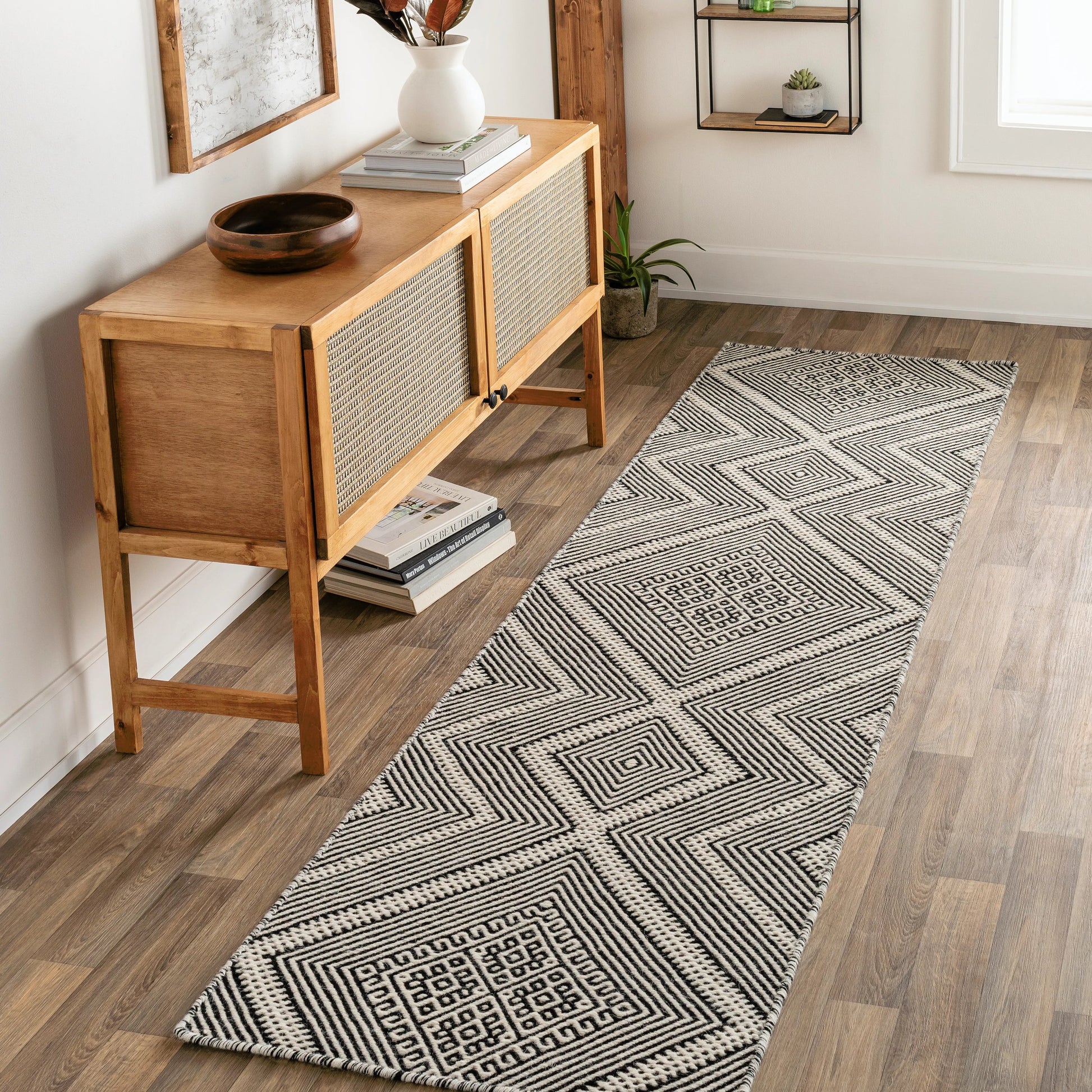 Mardin Rug - 29485 by Surya. Made from 100% wool in a unique style.