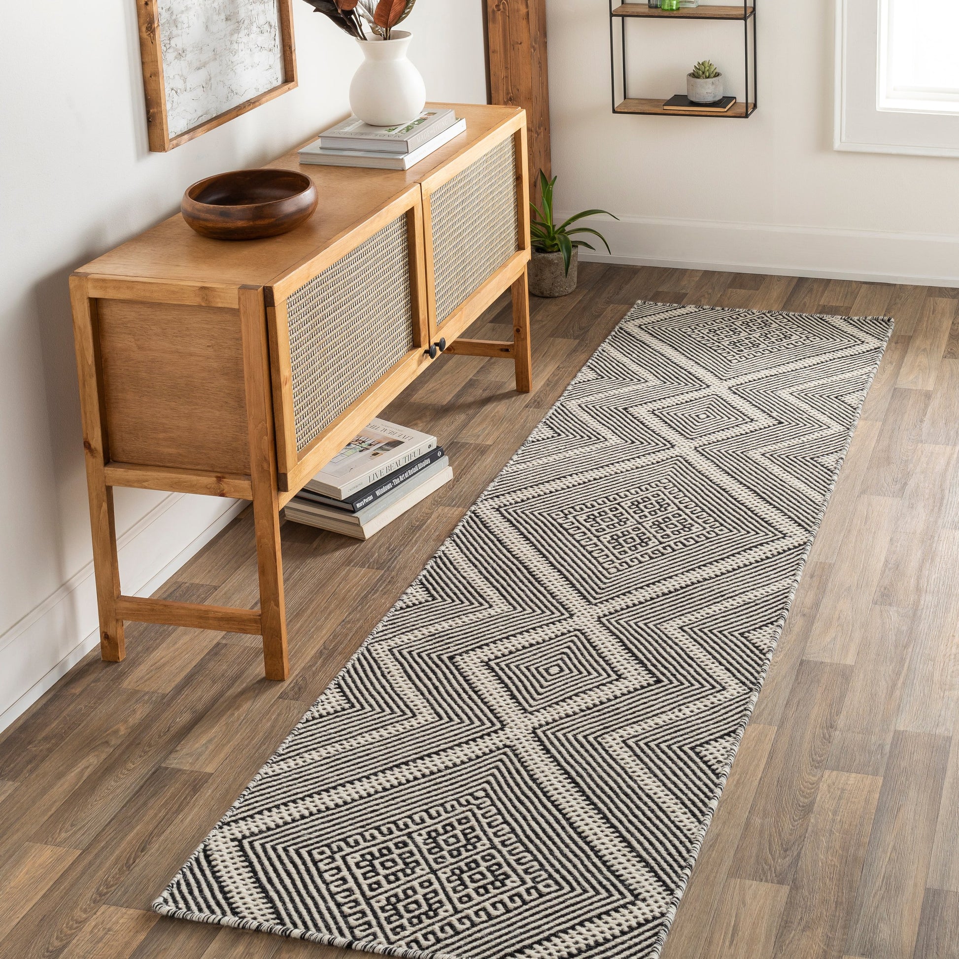 Mardin Rug - 29485 by Surya. Made from 100% wool in a unique style.