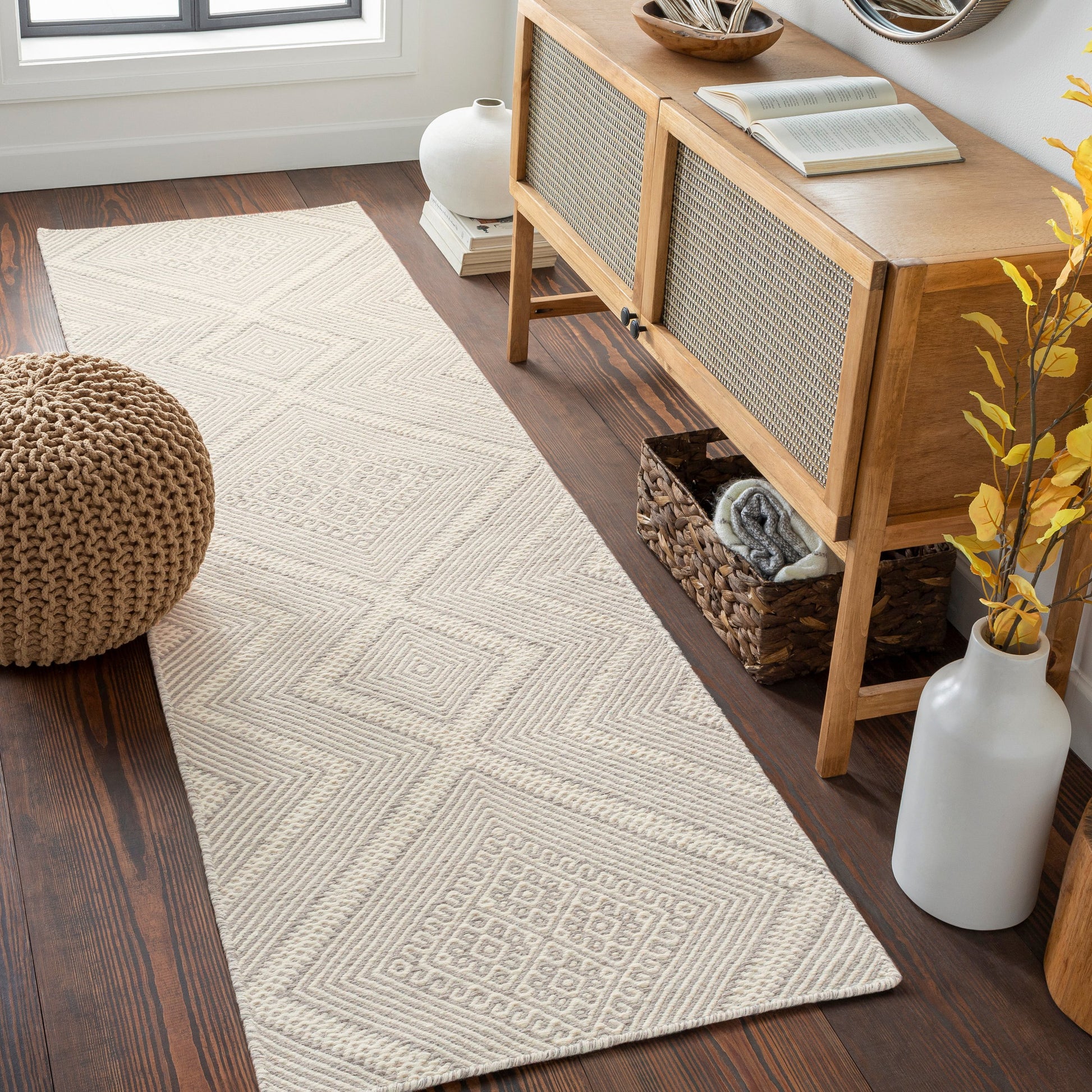 Mardin Rug - 29485 by Surya. Made from 100% wool in a unique style.