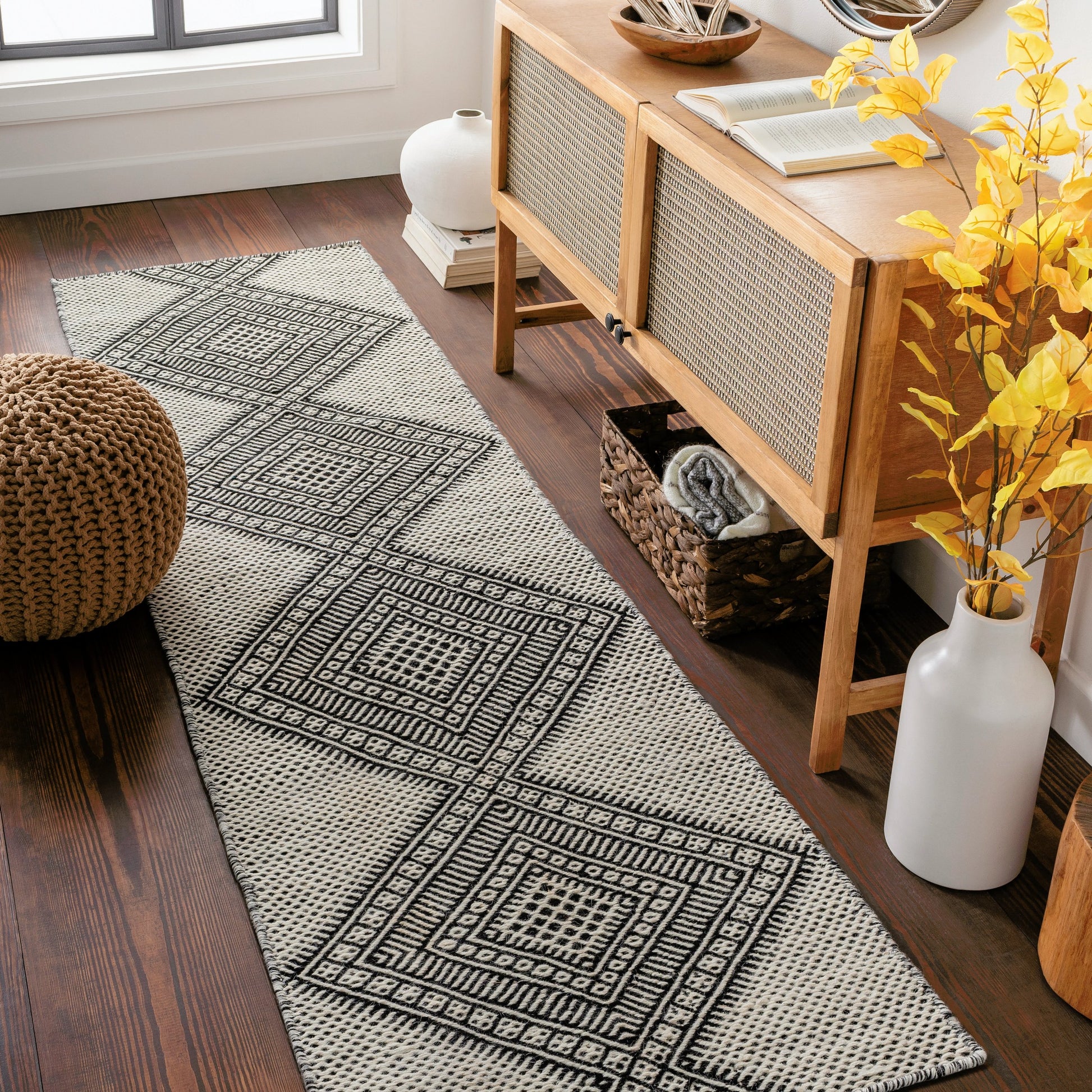 Mardin Rug - 29486 by Surya. Made from 100% wool in a unique style.