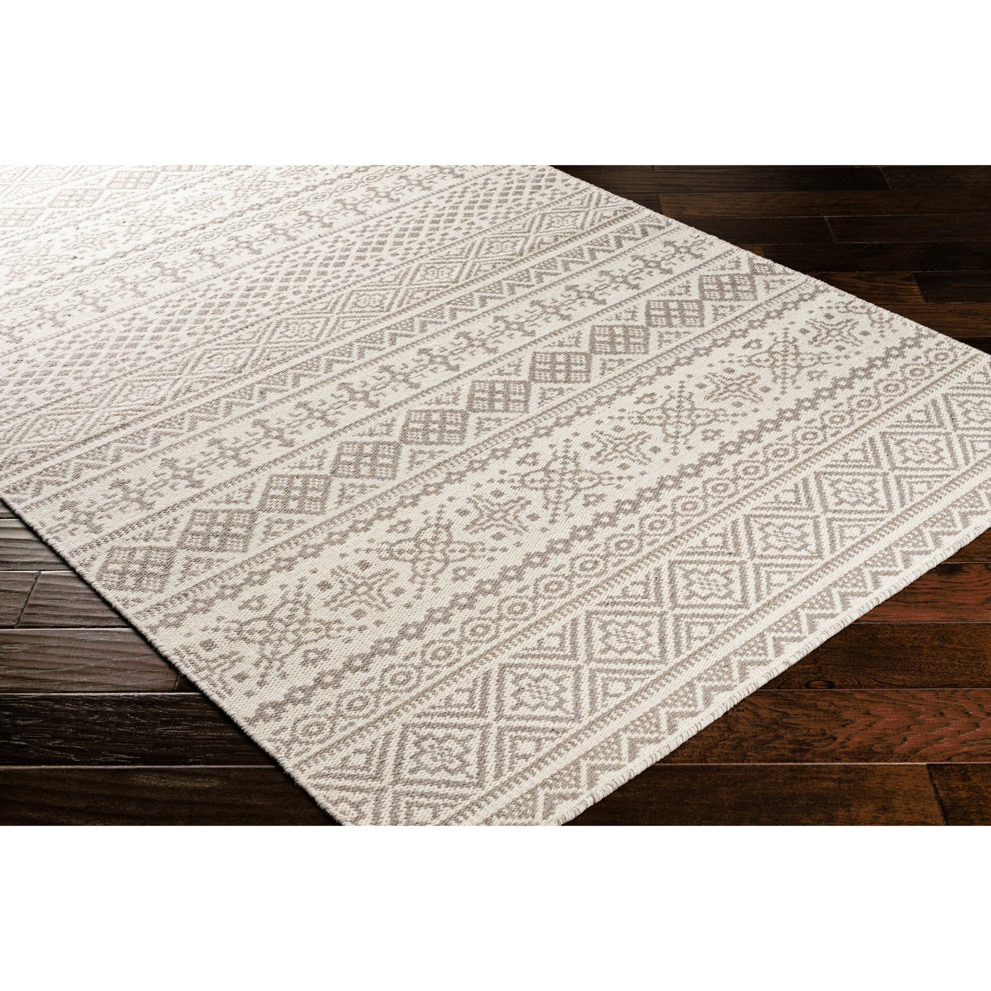 Mardin Rug by Surya. Made from 100% wool in a modern style.