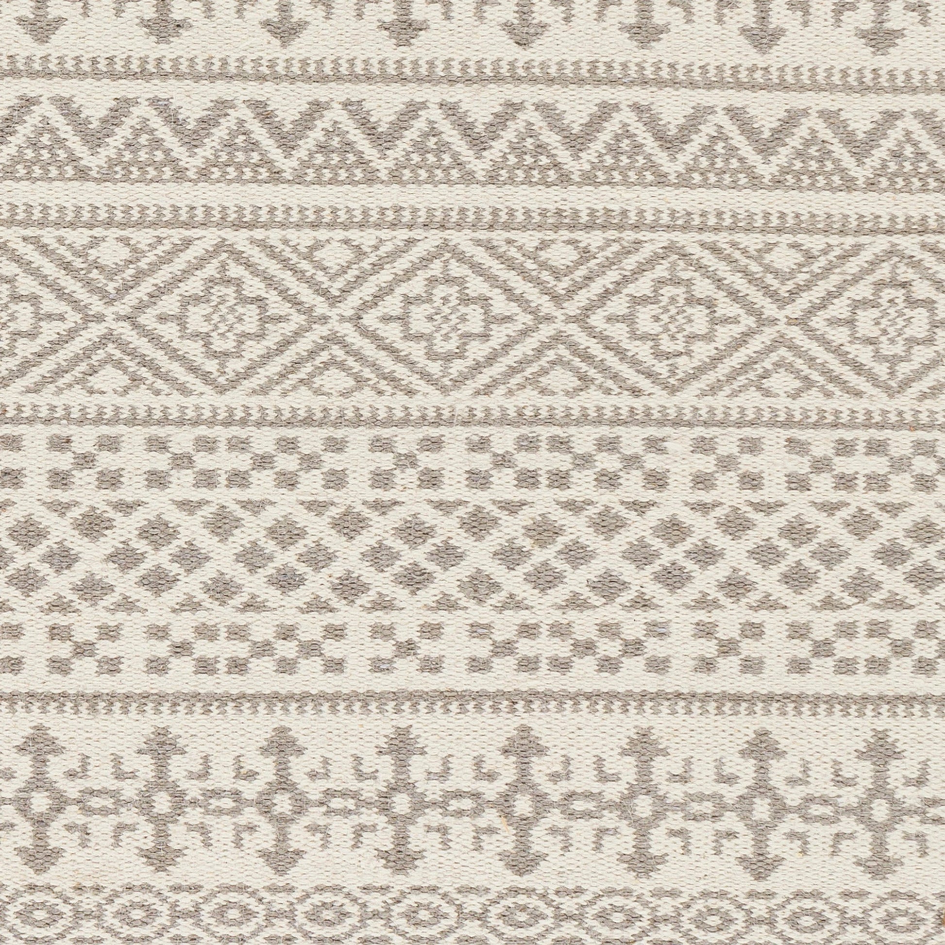 Mardin Rug by Surya. Made from 100% wool in a modern style.