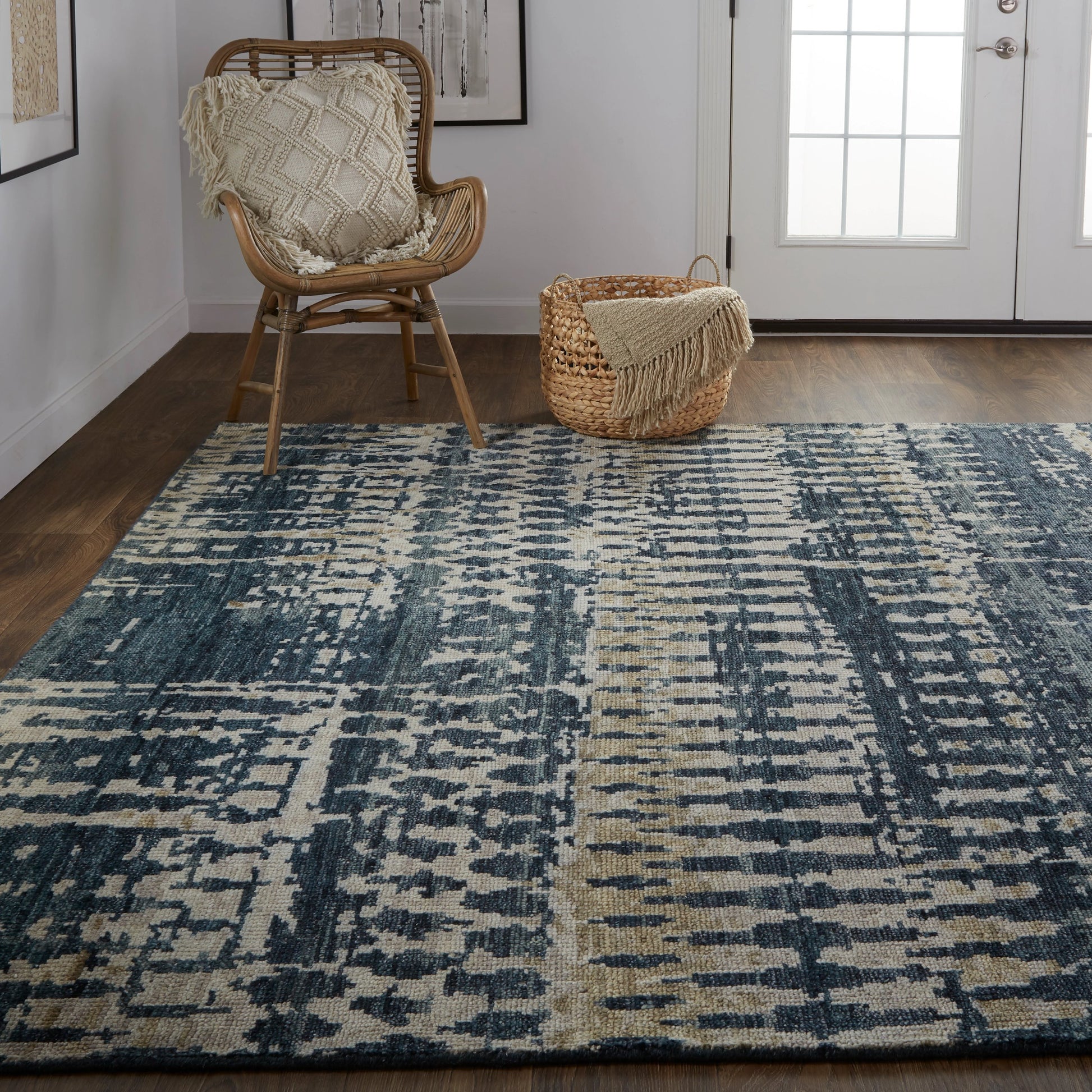 Palomar Transitional Rug - 6632F by Feizy. Made from wool in a unique style.