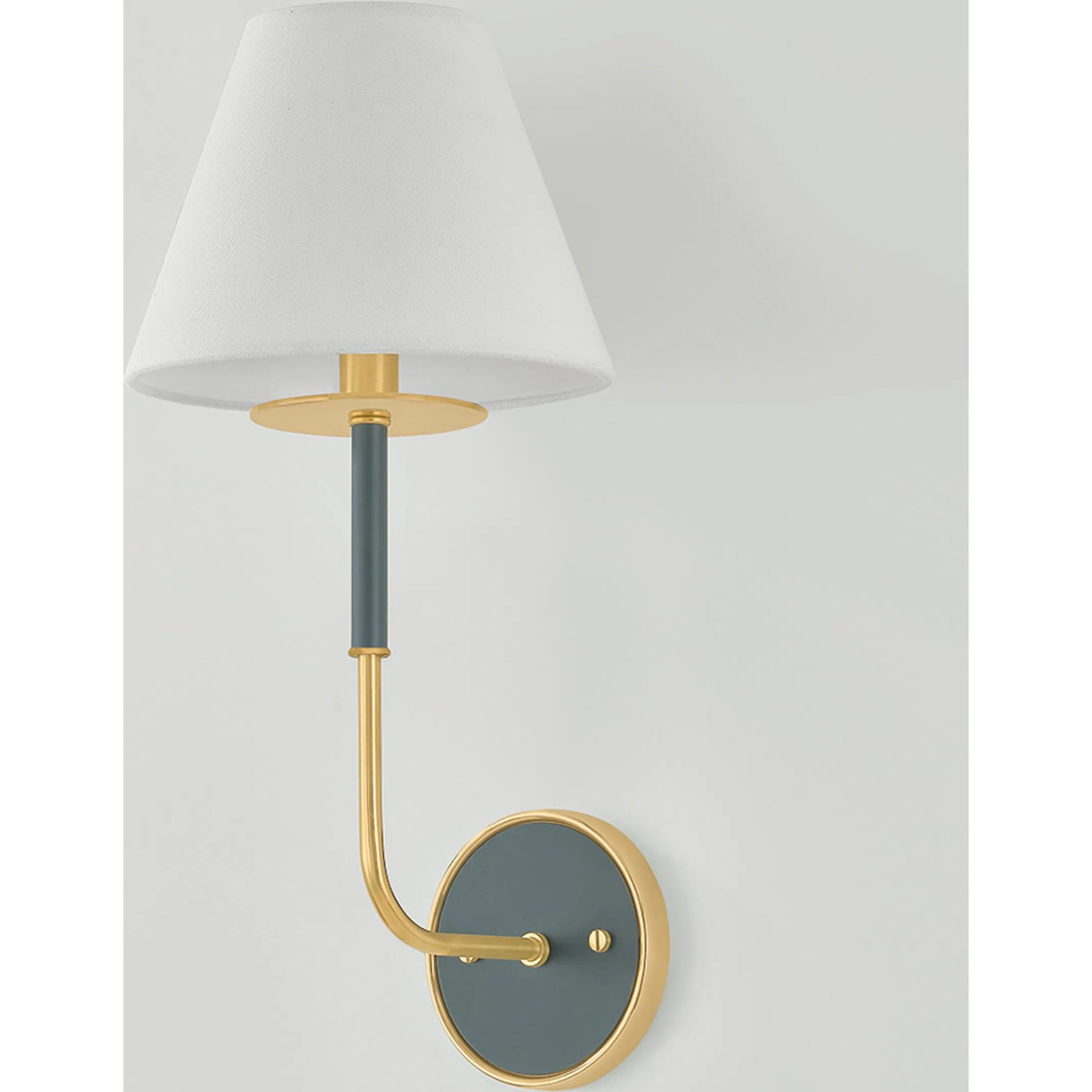 Wedgewood Single Wall Sconce by Hudson Valley. Made from brass in a traditional style.