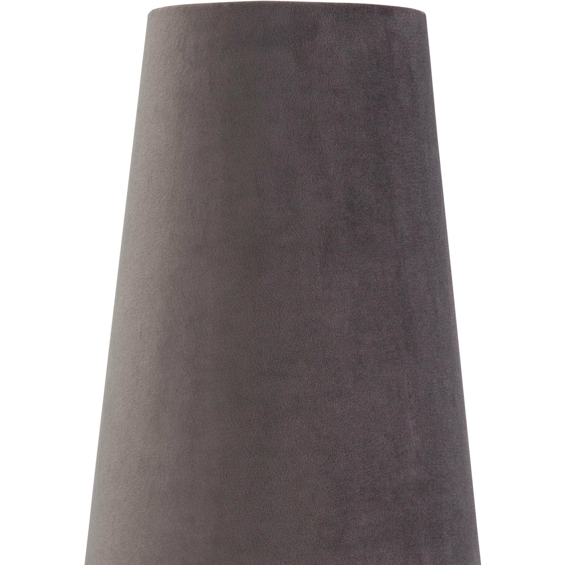 Airel Table Lamp by Regina Andrew in gold leaf. Made from steel in a modern style.