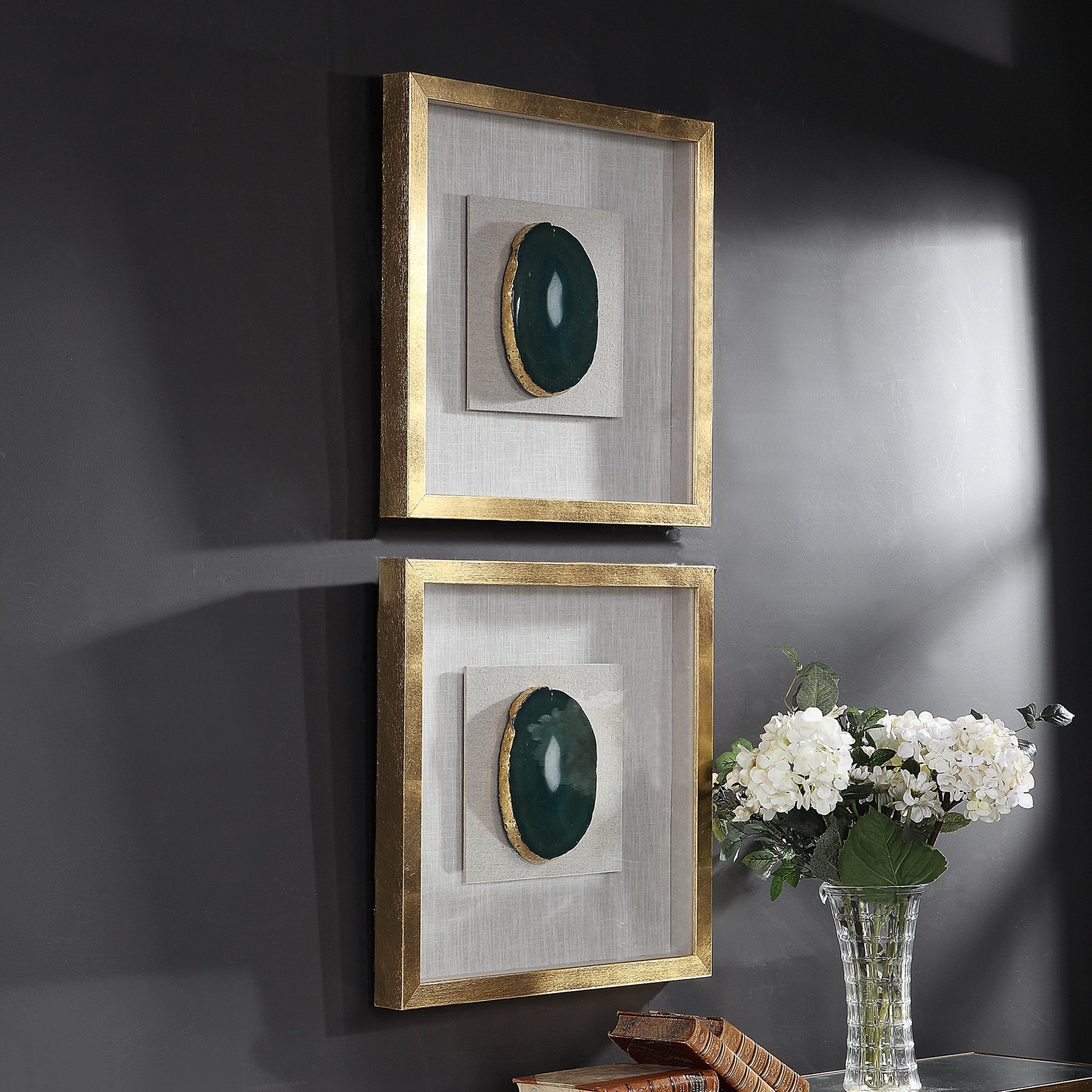 Keeva Agate Stone Shadow Box by Uttermost. Made from pine, agate, glass, mdf, linen in a eclectic & global style.