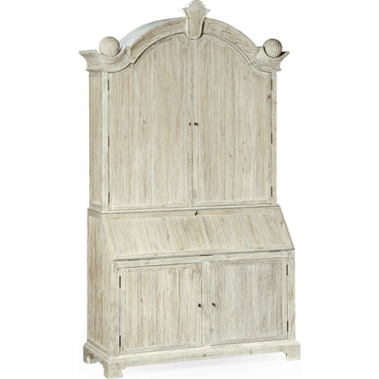 William Yeoward Alnwick Bureau by Jonathan Charles in white and washed acacia. Made from acacia in a cottage & farmhouse style.