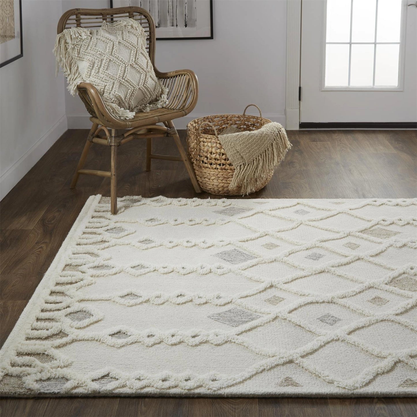 012 SI-1753582,SI-1753583,SI-1753584,SI-1753585,SI-1753586,SI-1753587 | Lifestyle | Anica Transitional Trellis & Lattice Rug - 8011F by Feizy in ivory, tan, silver. Made from wool in a unique style.