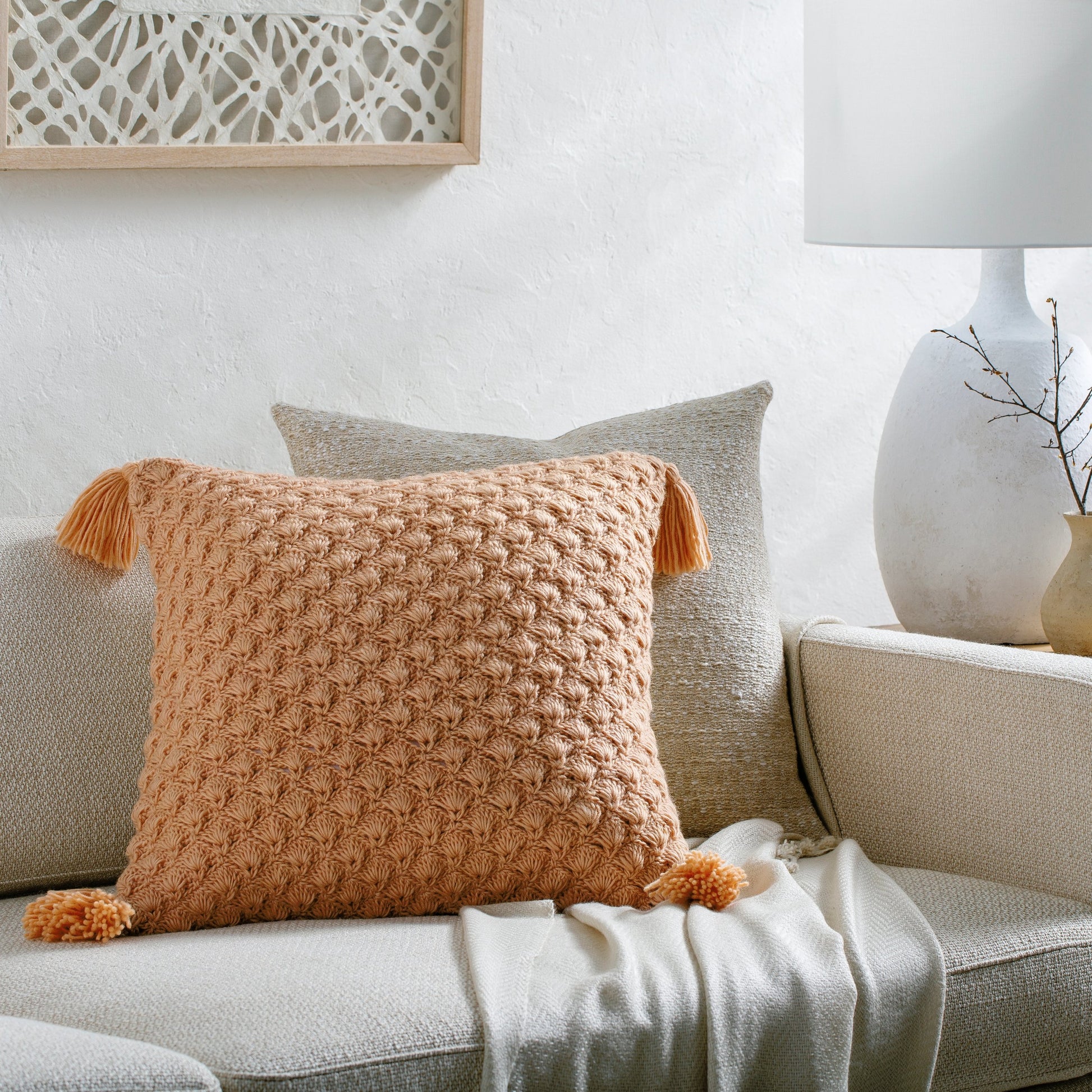 Makrome Pillow - 17884 by Surya. Made from front: 100% wool, back: 100% cotton in a transitional style.
